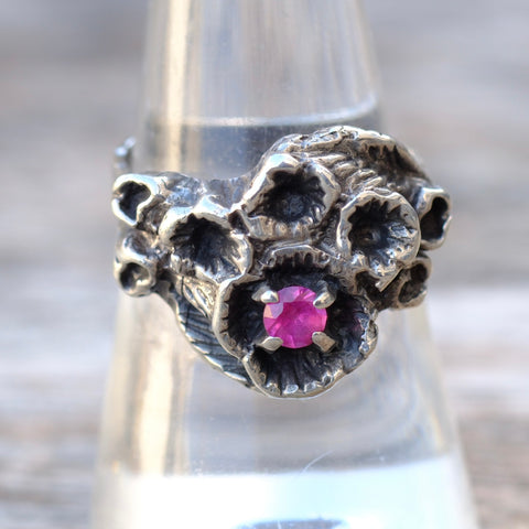 Vintage Sterling Modernist Red Glass Ring 8