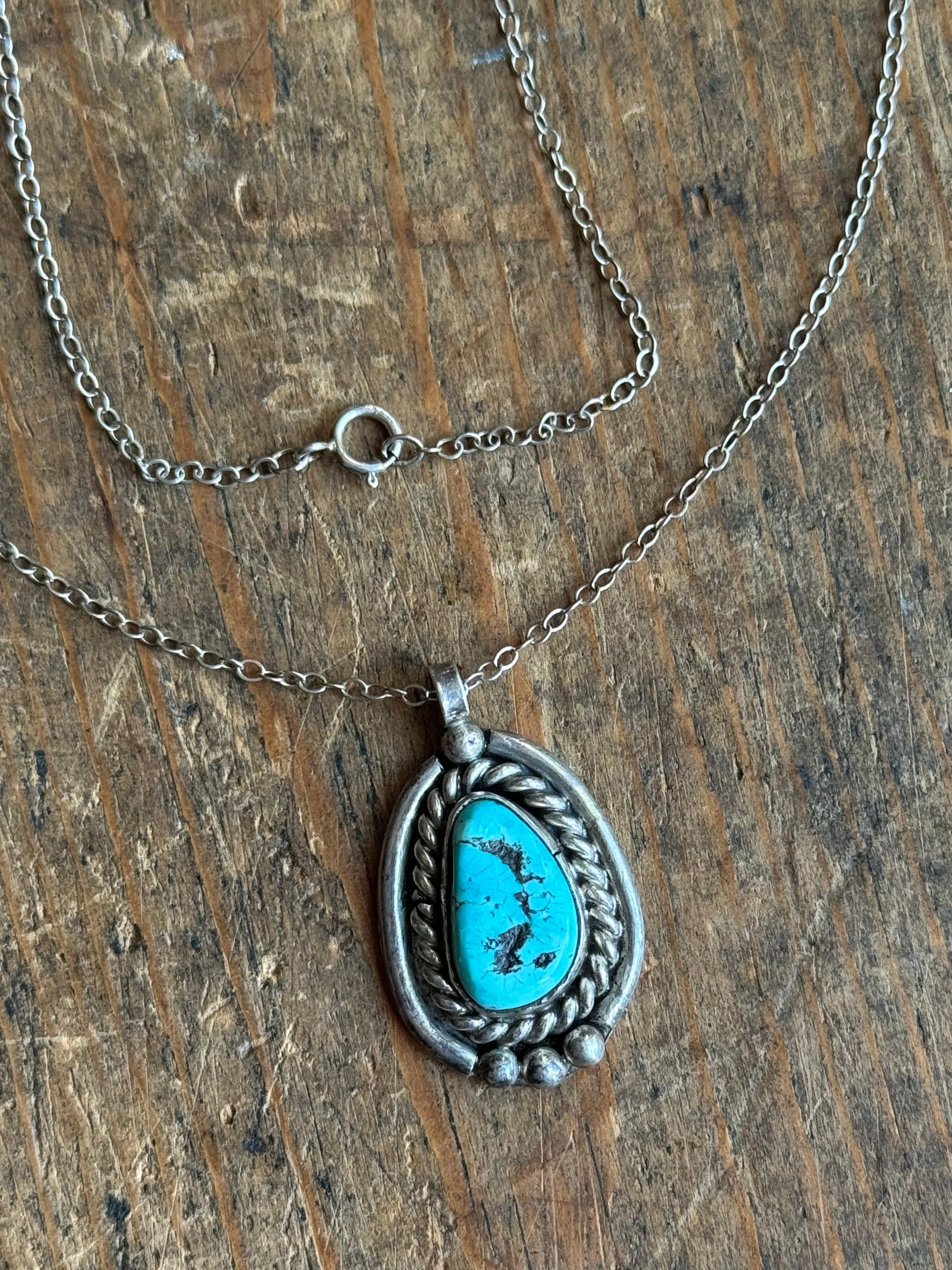 Vintage Sterling Silver Framed Turquoise 18" Necklace
