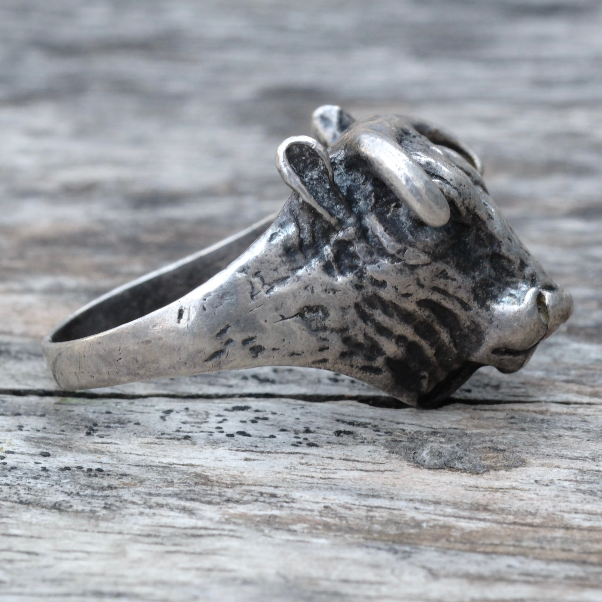 Vintage Sterling Silver Bull Ring 9.75