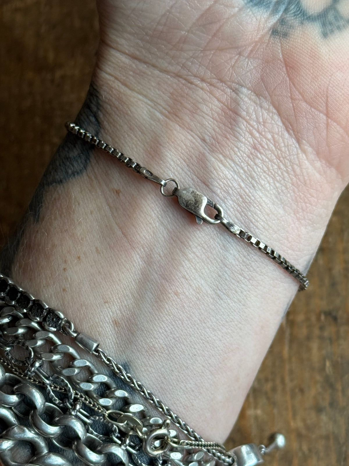 Vintage Sterling Silver Box Chain Shell Bracelet