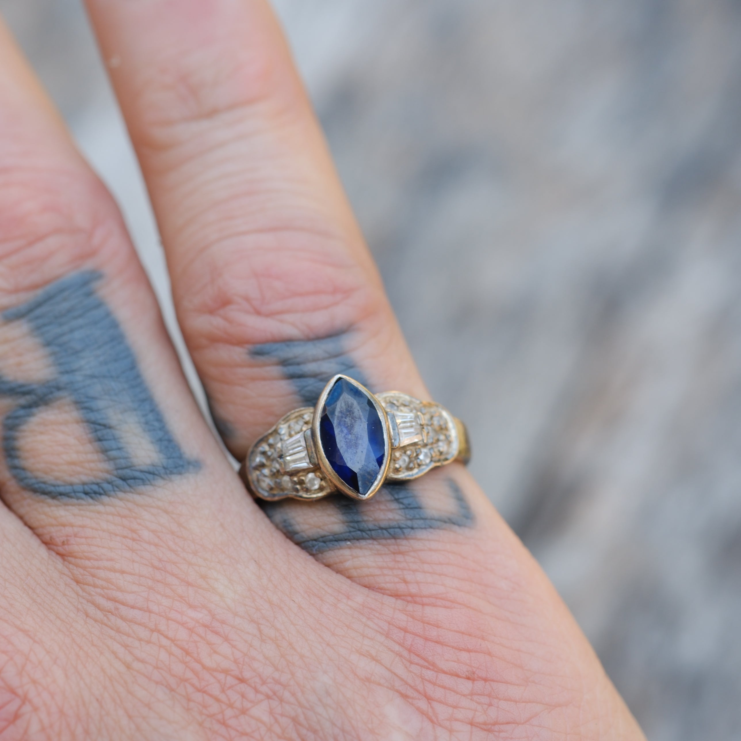 Vintage Sterling Blue Glass Ring 6.25