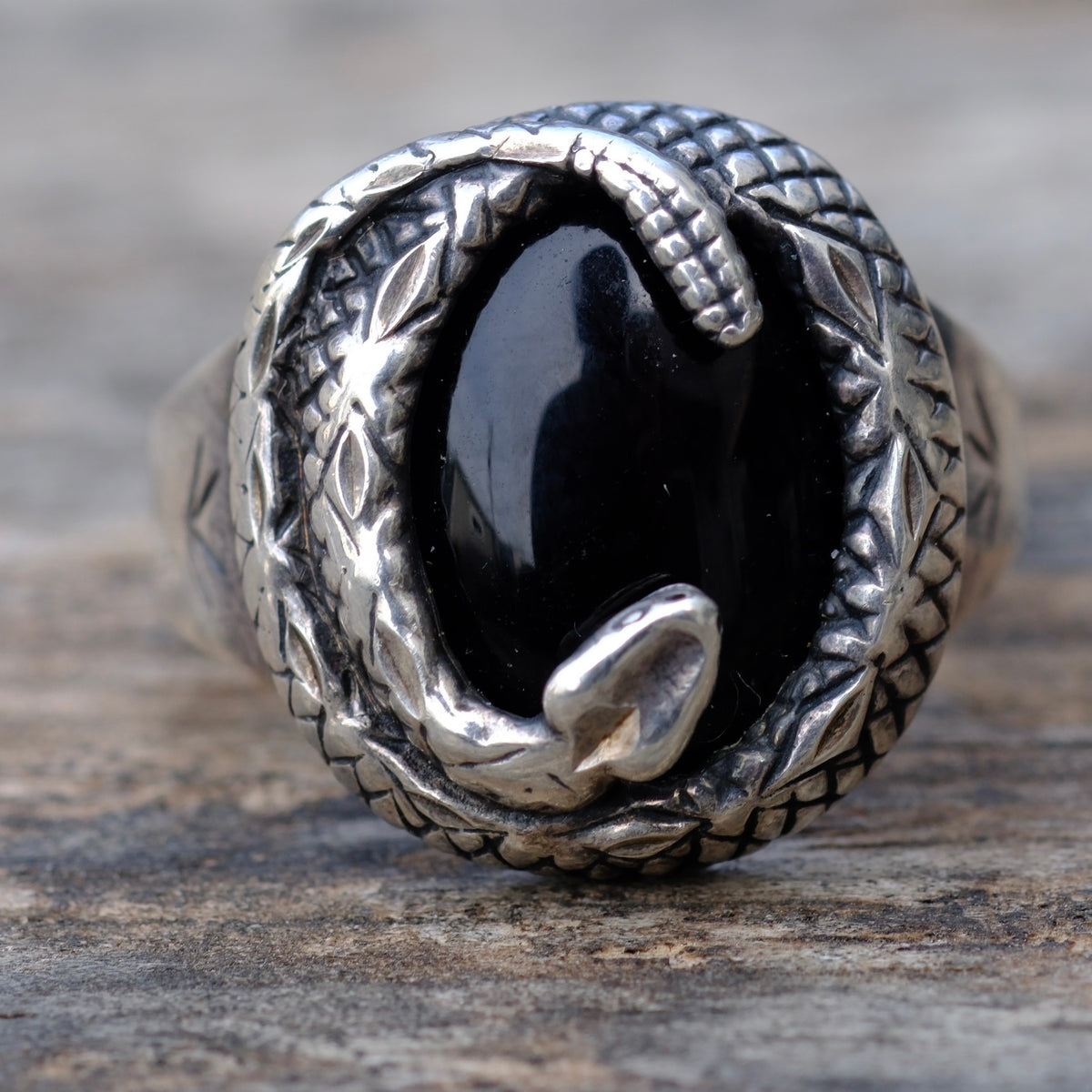 Vintage Sterling Onyx Snake Ring 11.5