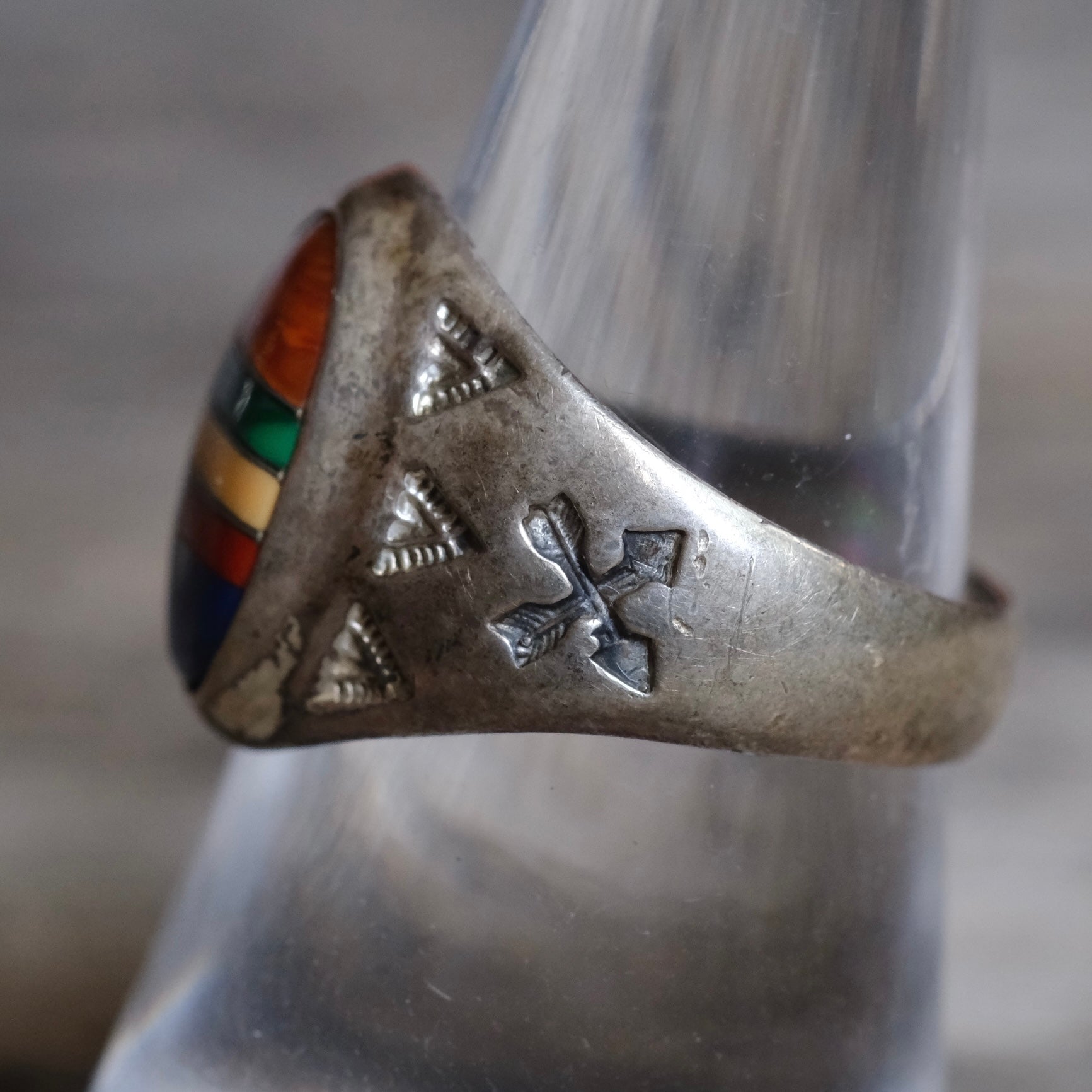Vintage Sterling Multistone Inlay Stamped Arrows Ring 8.75