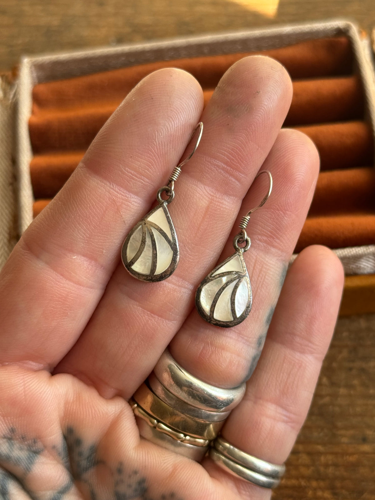 Vintage Sterling Silver Mother of Pearl Inlay Teardrop Earrings