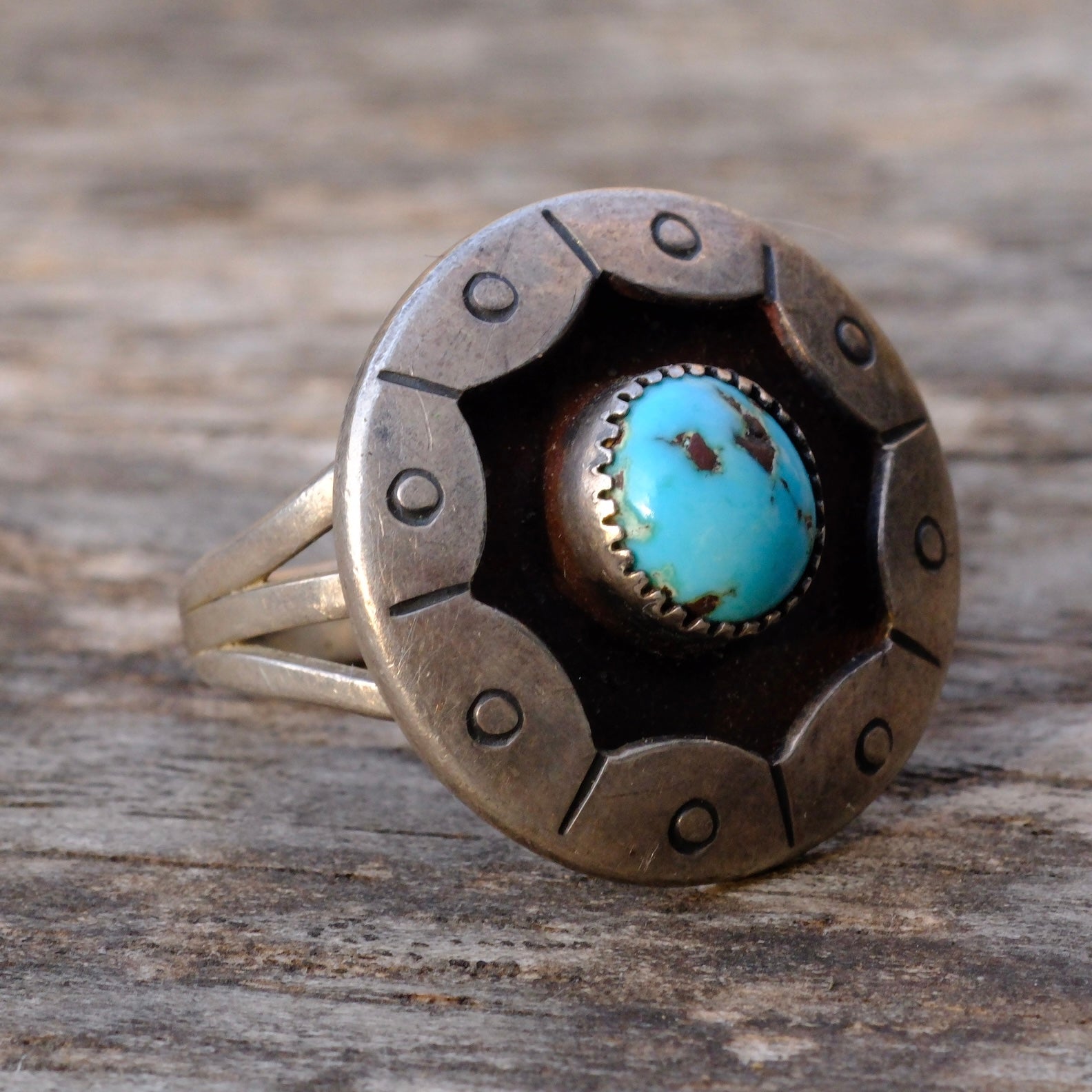Vintage Sterling Turquoise Shadowbox Ring 5.75