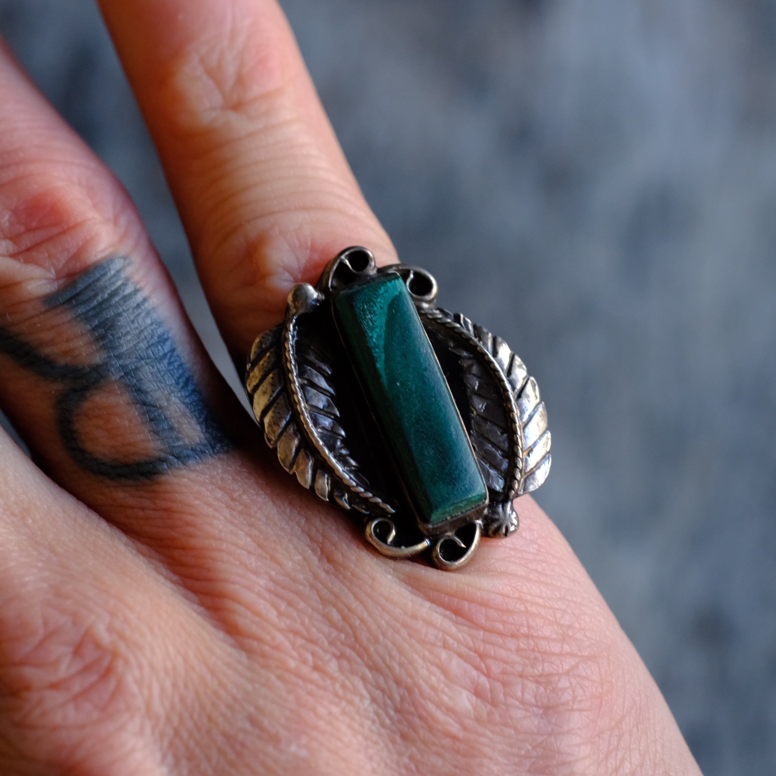 Vintage Sterling Malachite Feather Ring 6.75