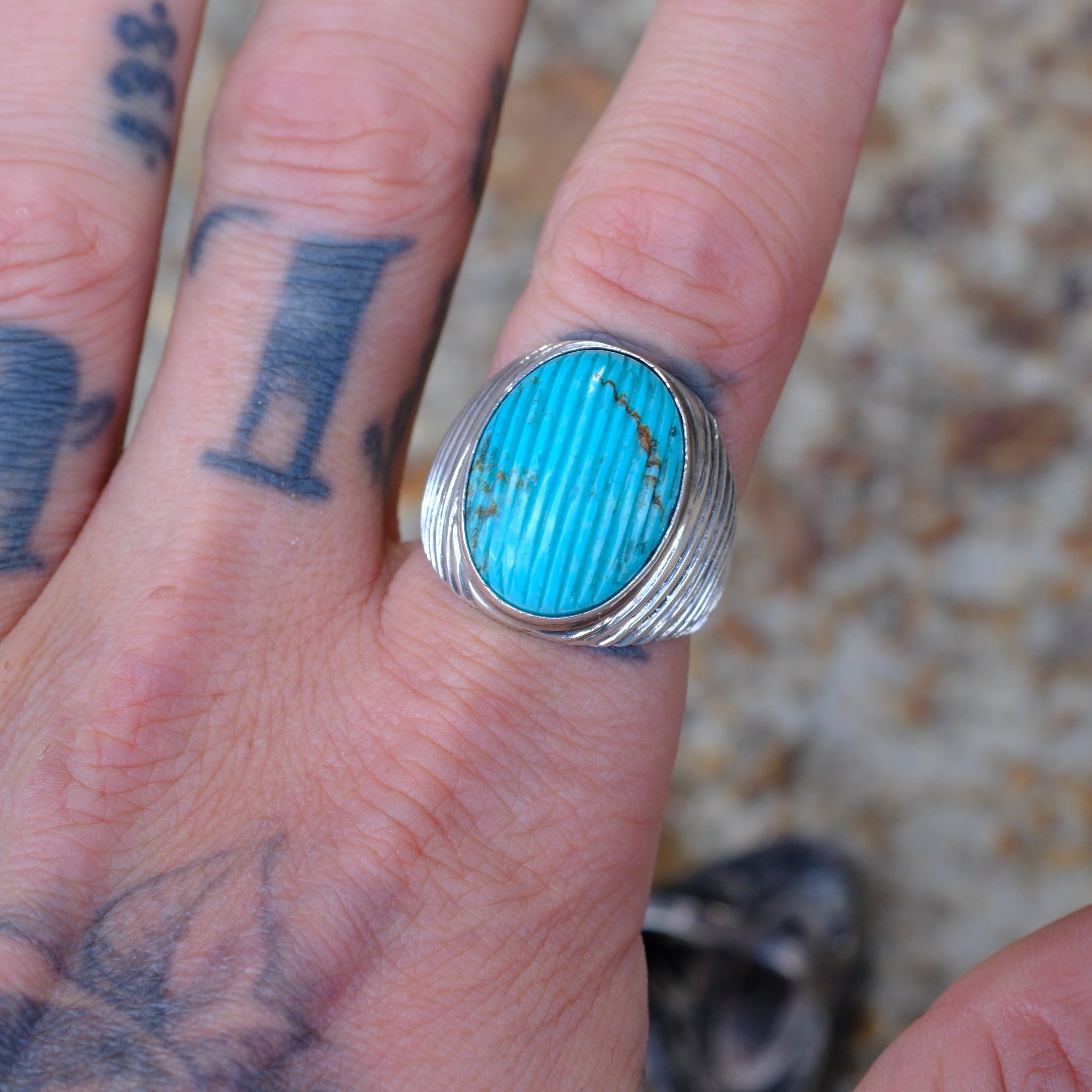 Vintage Sterling Carved Turquoise Ribbed Ring 10.75