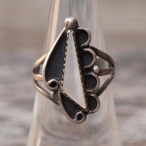 Vintage Sterling Mother Of Pearl Ring 6.5