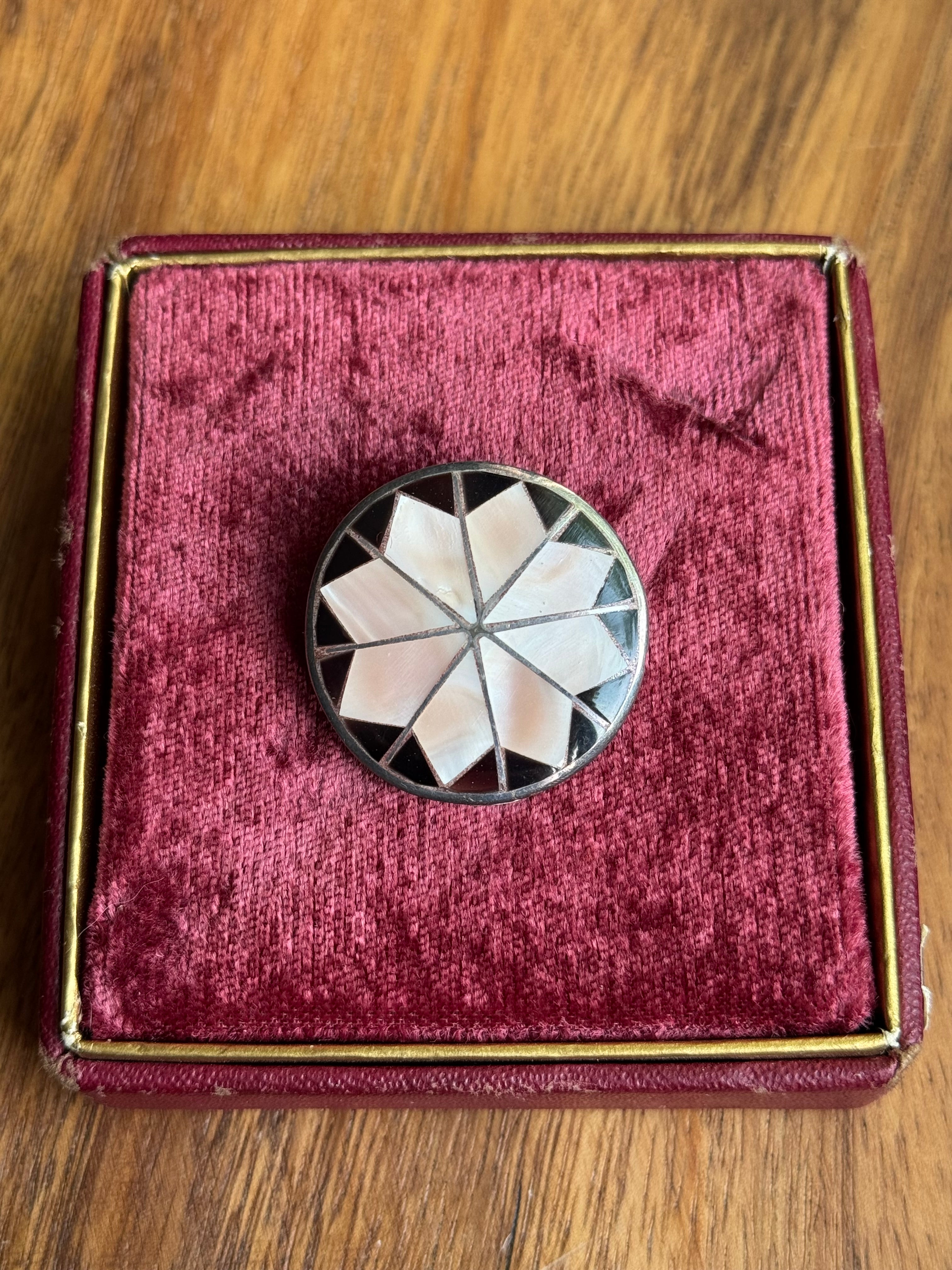 Vintage Sterling Silver Zuni Onyx & Mother of Pearl Starburst Pin/Pendant by Danny Clark