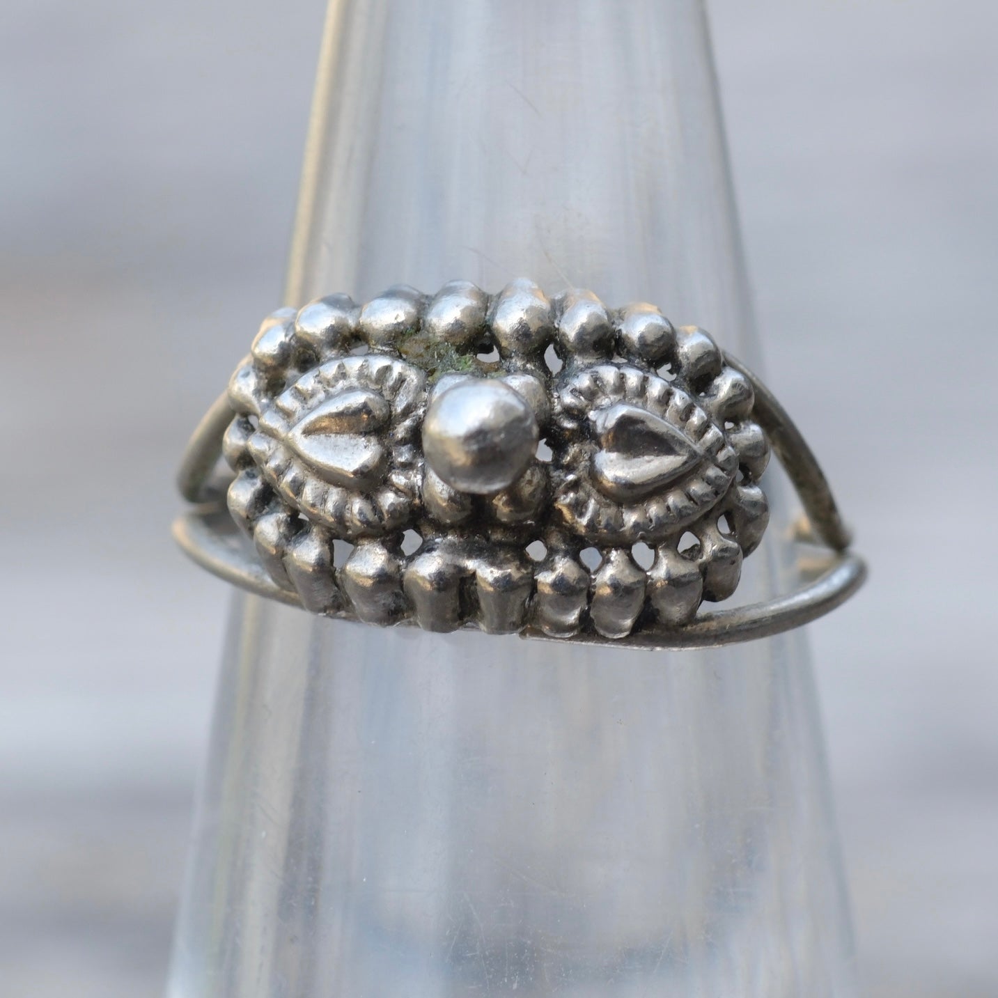 Vintage Sterling Orante Band Ring 4