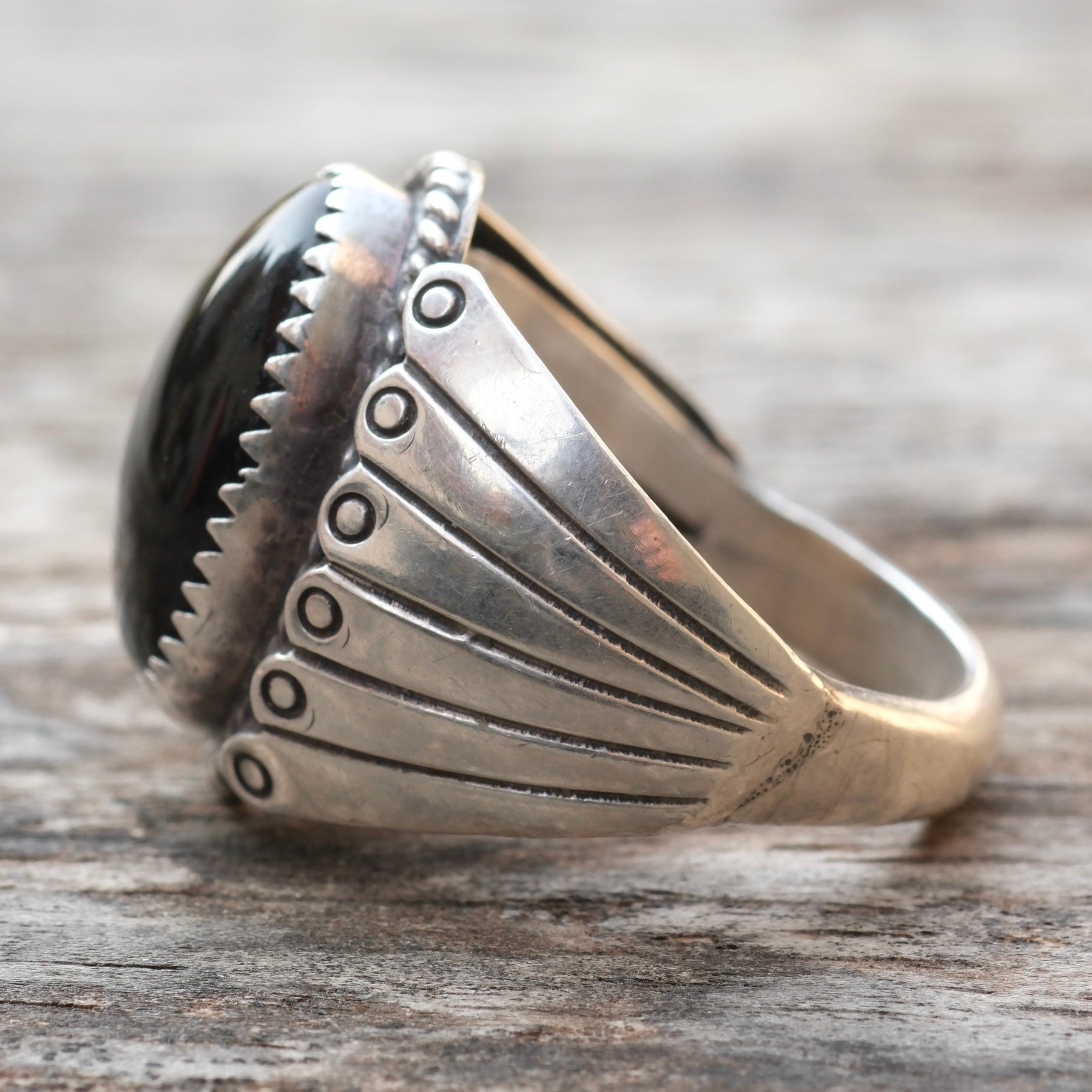 Vintage Sterling Onyx Ribbed Band Ring 10.75