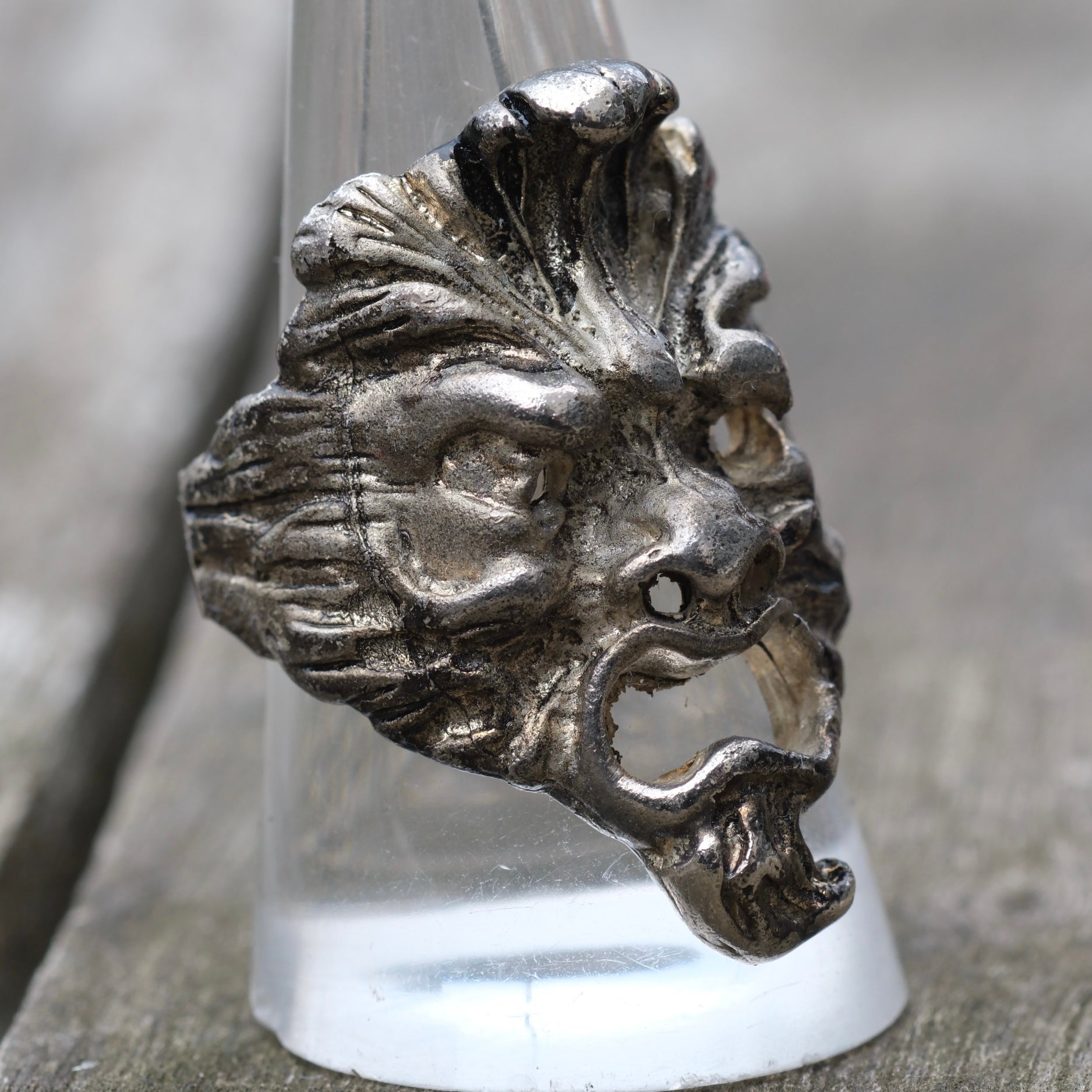 Vintage White Bronze Biker Ring 8