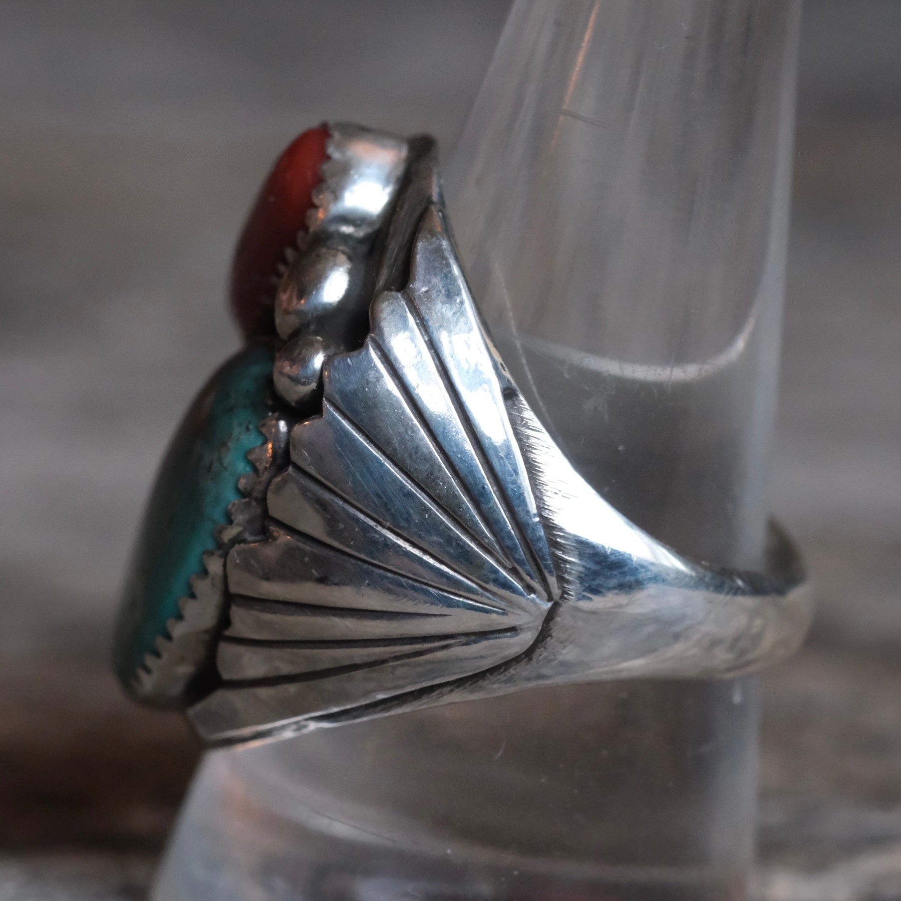Vintage Sterling Turquoise and Coral Ribbed Band Ring 10.5