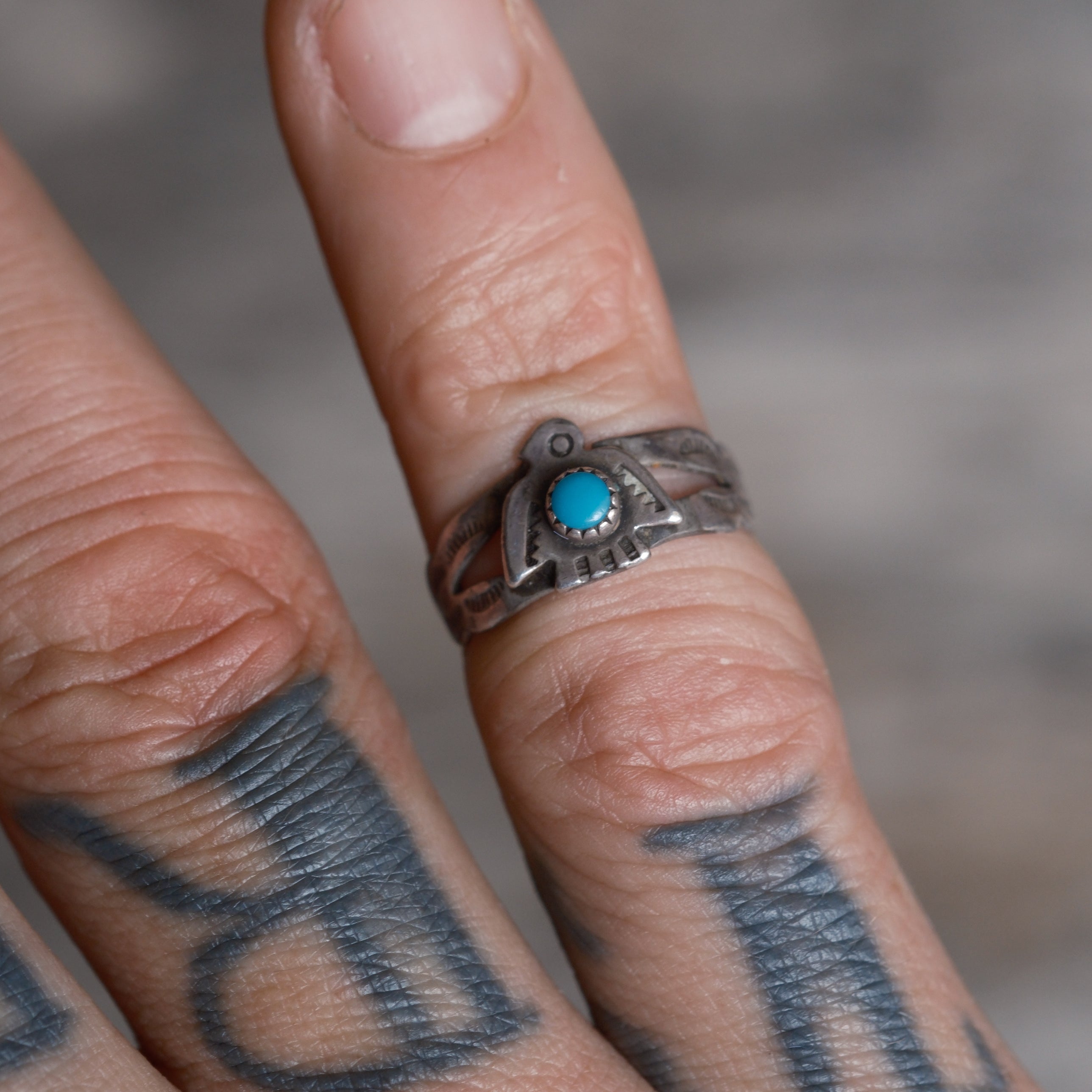 Vintage Sterling Turquoise Thunderbird Ring 4
