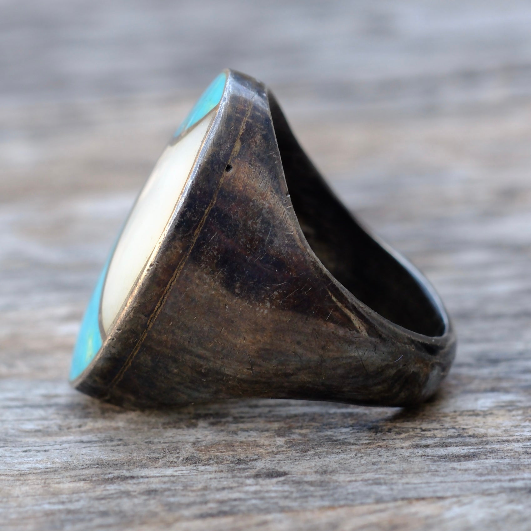 Vintage Sterling Turquoise and Mother Of Pearl Inlay Ring 9.75