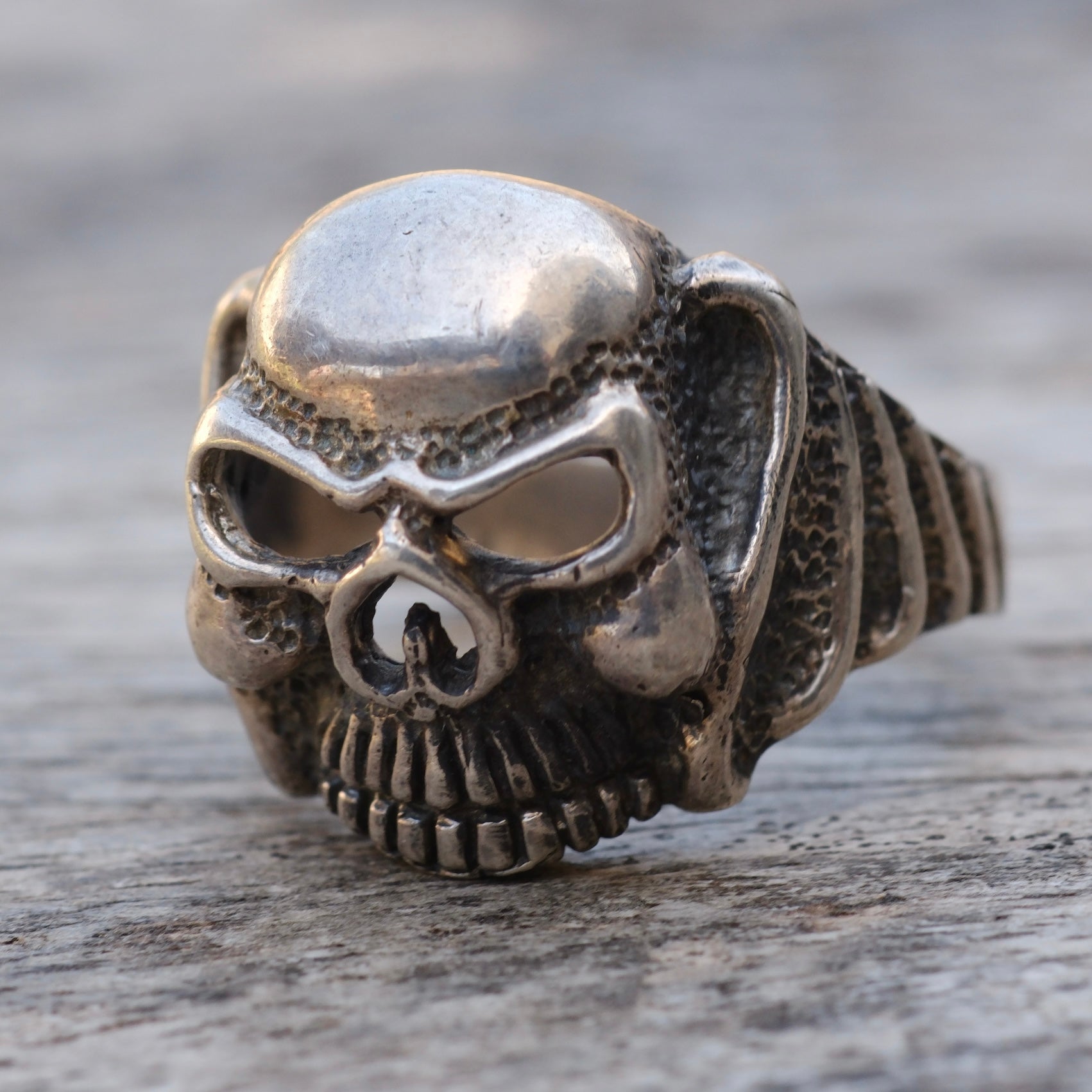 Vintage Sterling Silver Skull Ring 12.5