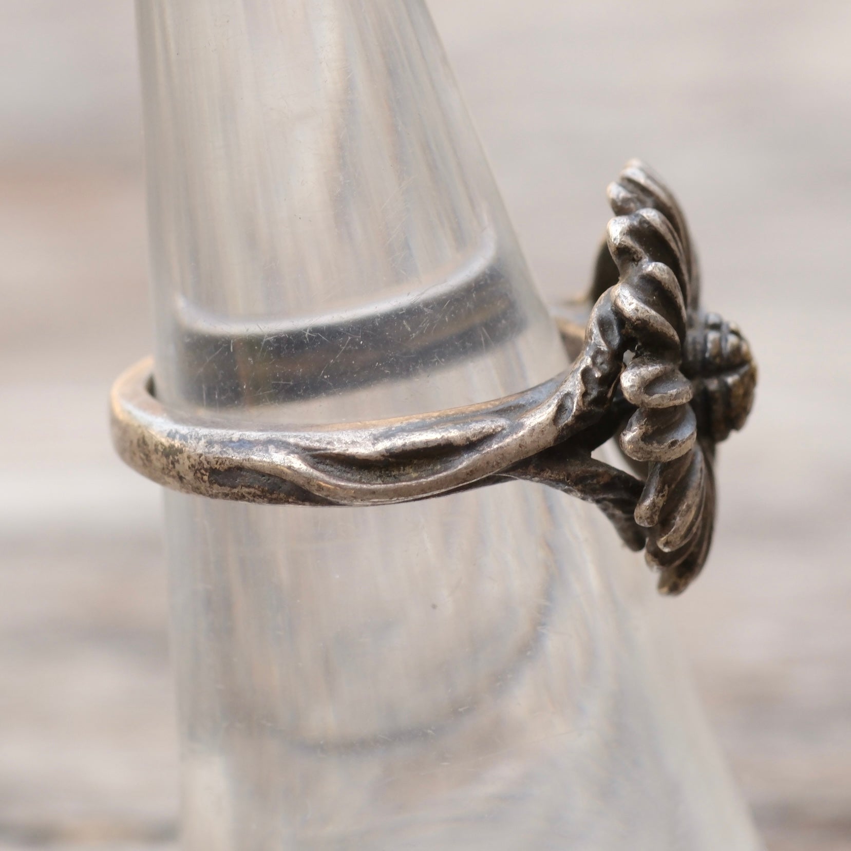 Vintage Sterling Flower Ring 5.75