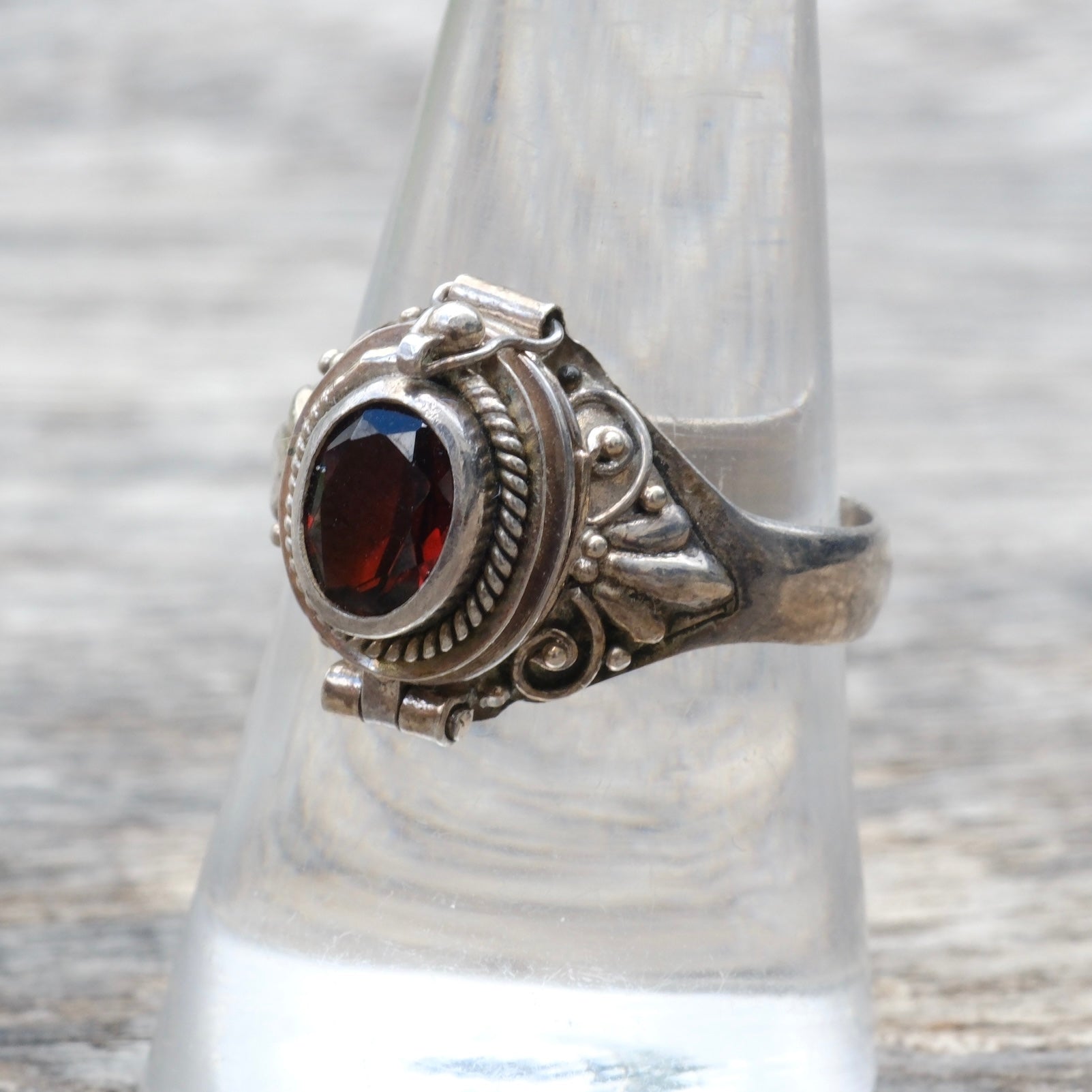 Vintage Sterling Red Glass Poison Ring 9