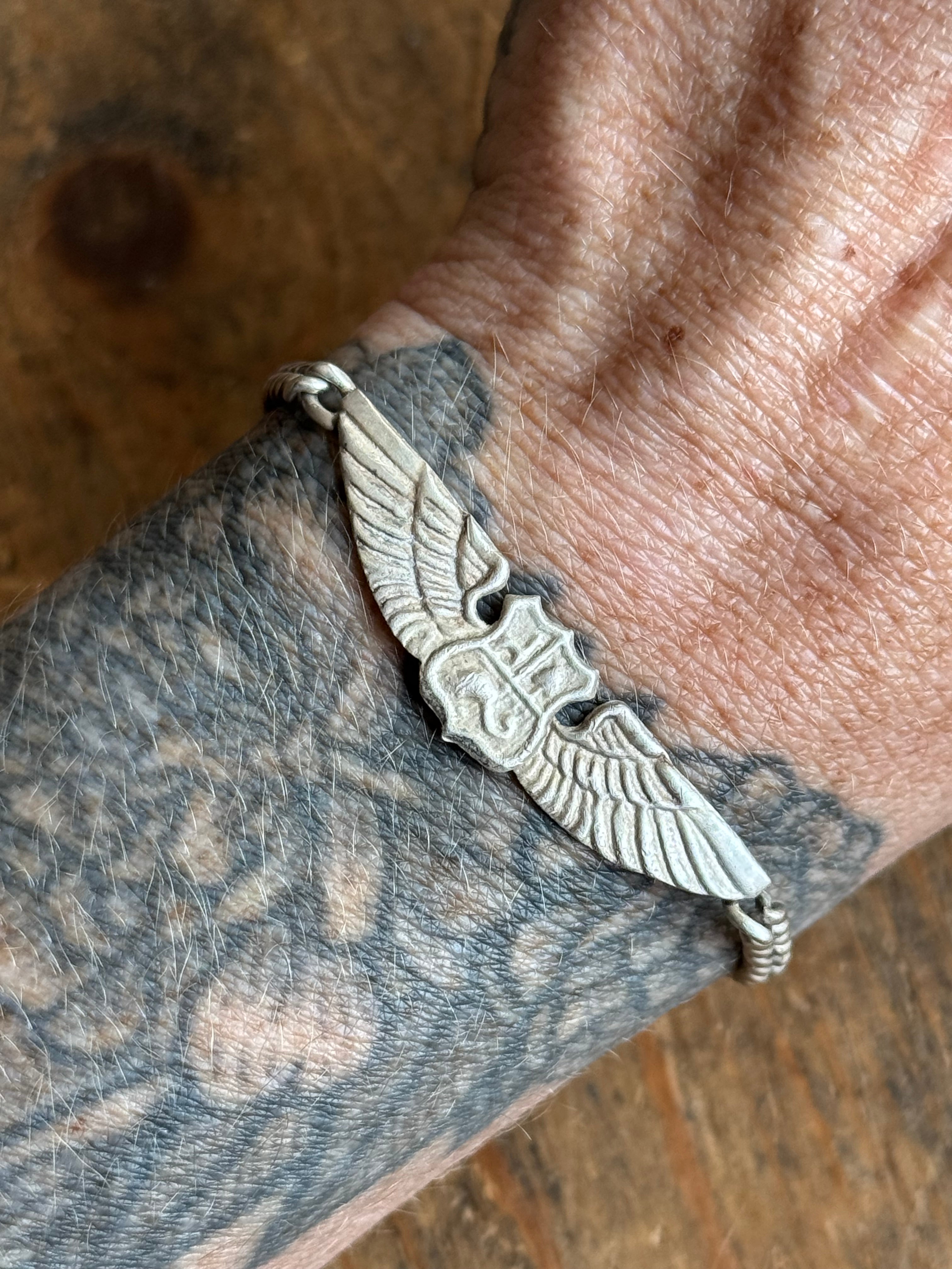 Vintage Sterling Silver 7” Winged Crest Curb Chain Bracelet