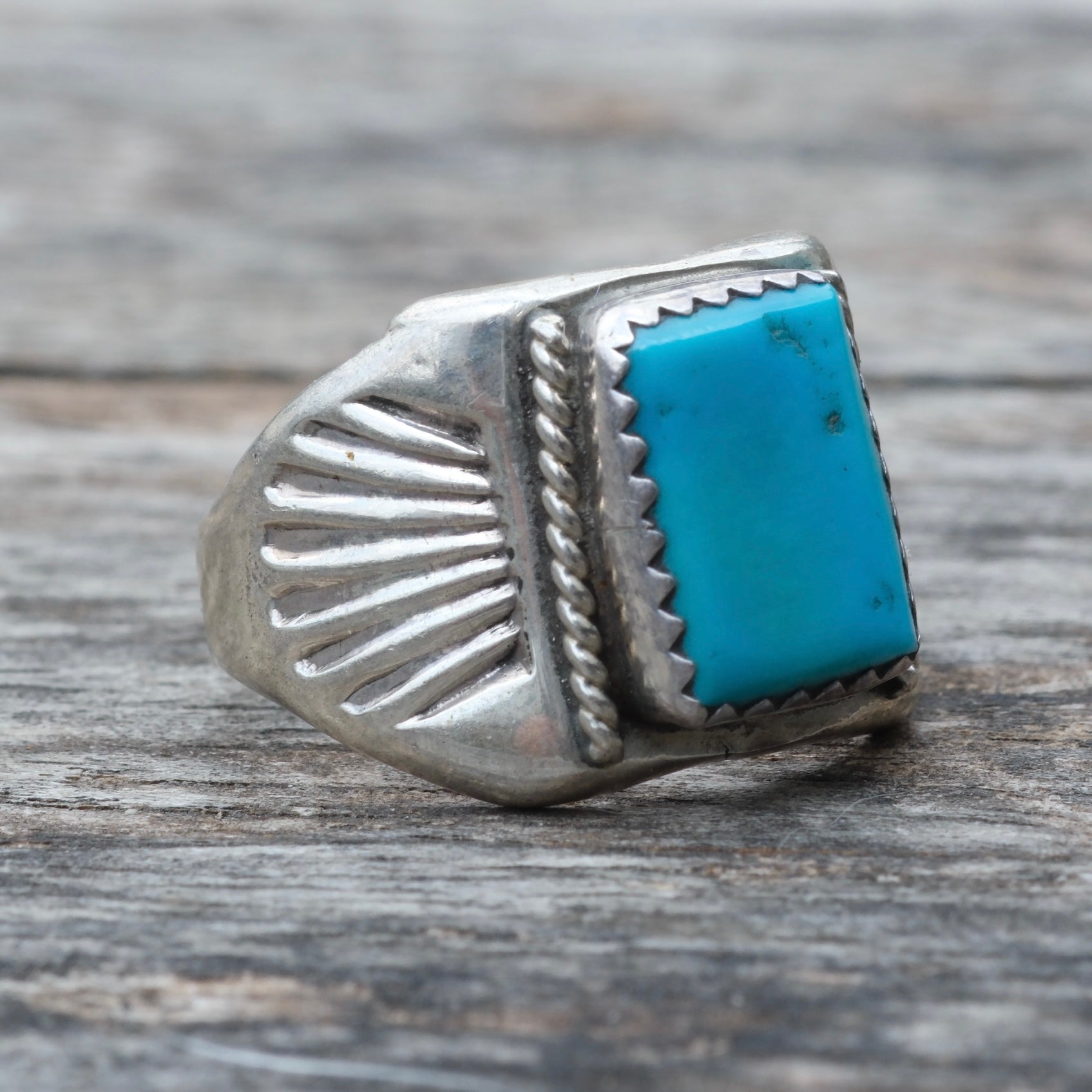 Vintage Sterling Turquoise Stamped Band Ring 7.75