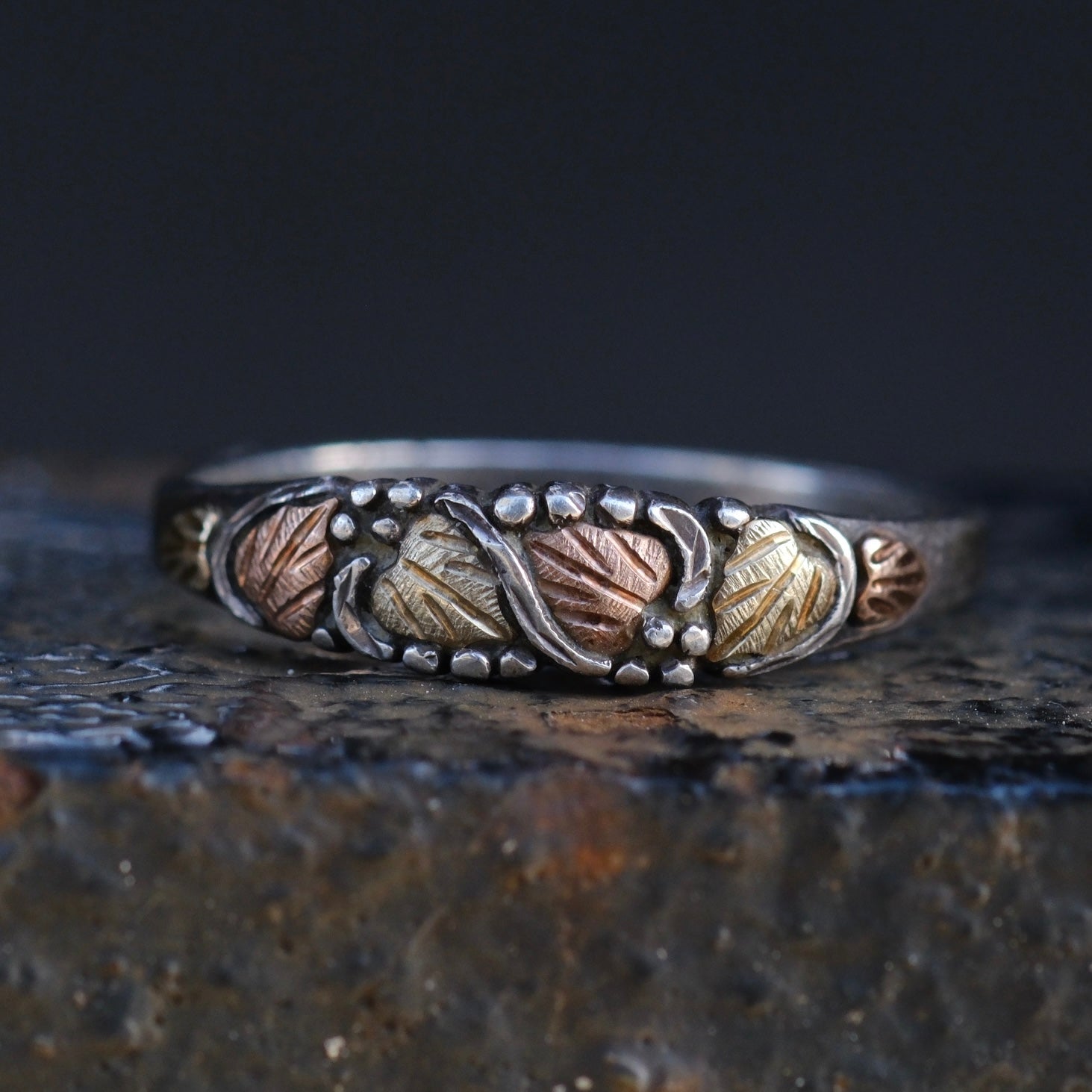 Vintage Sterling and Gold Leaf Band Ring 8.5