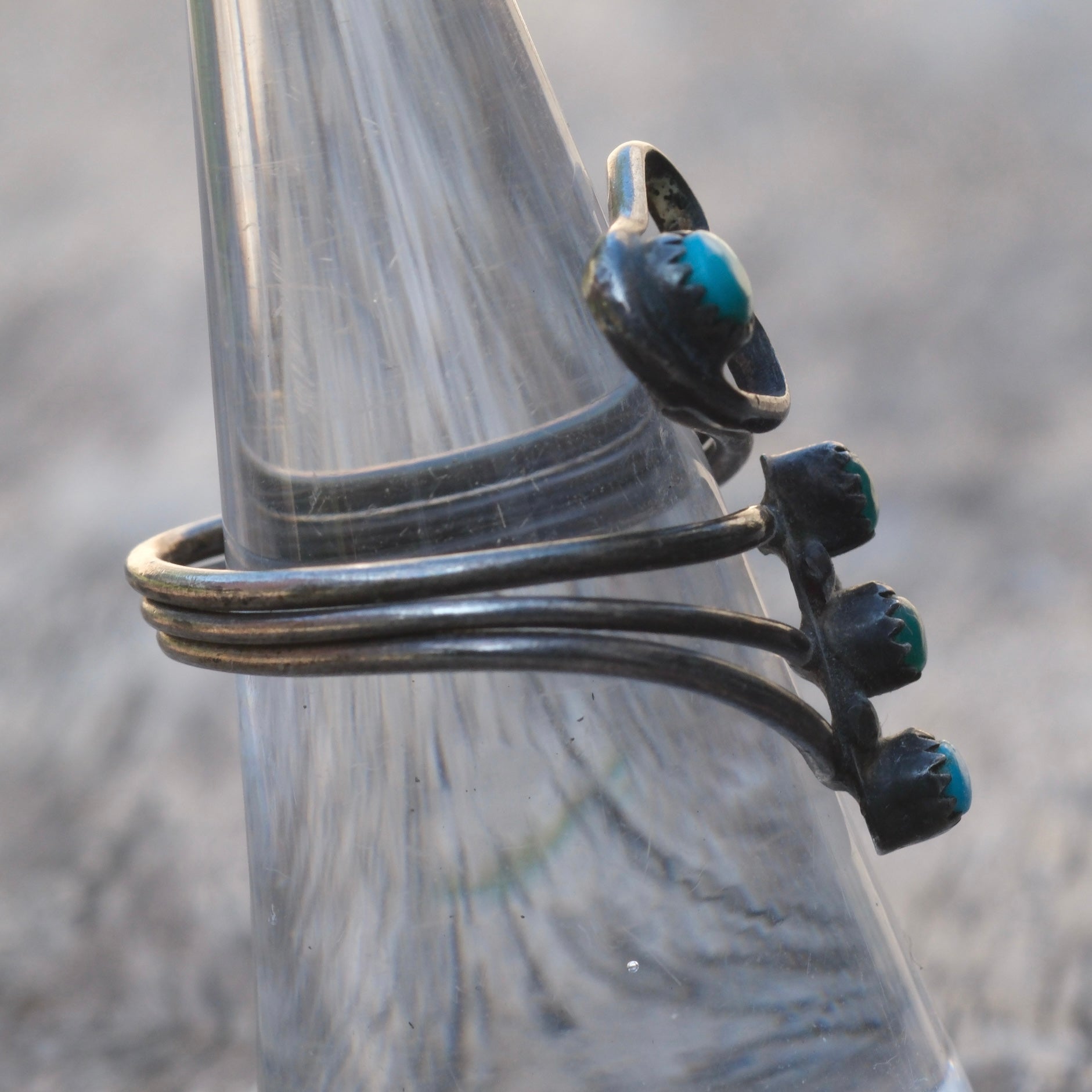 Vintage Sterling Turquoise Heart Overpass Ring 6.5