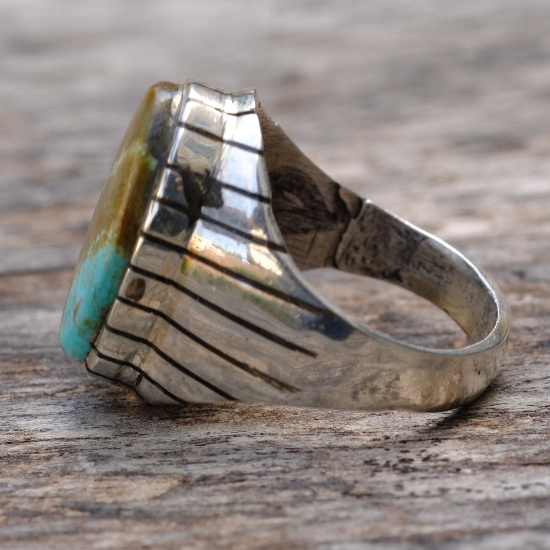Vintage Sterling Turquoise Ribbed Band Ring 8.75