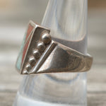 Vintage Sterling Crushed Turquoise and Coral Inlay Ring 9.75