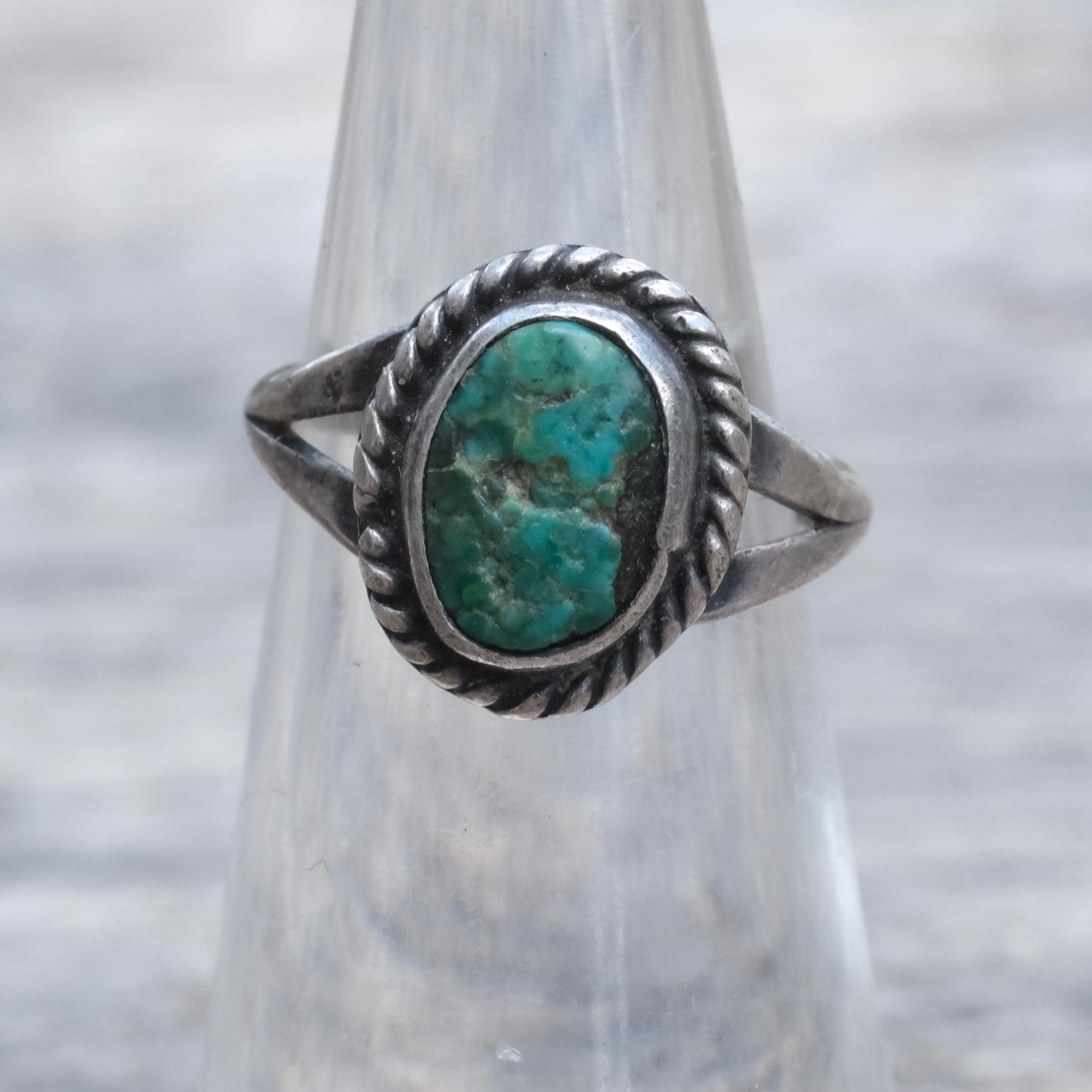 Vintage Sterling Turquoise Roper Ring 4.5