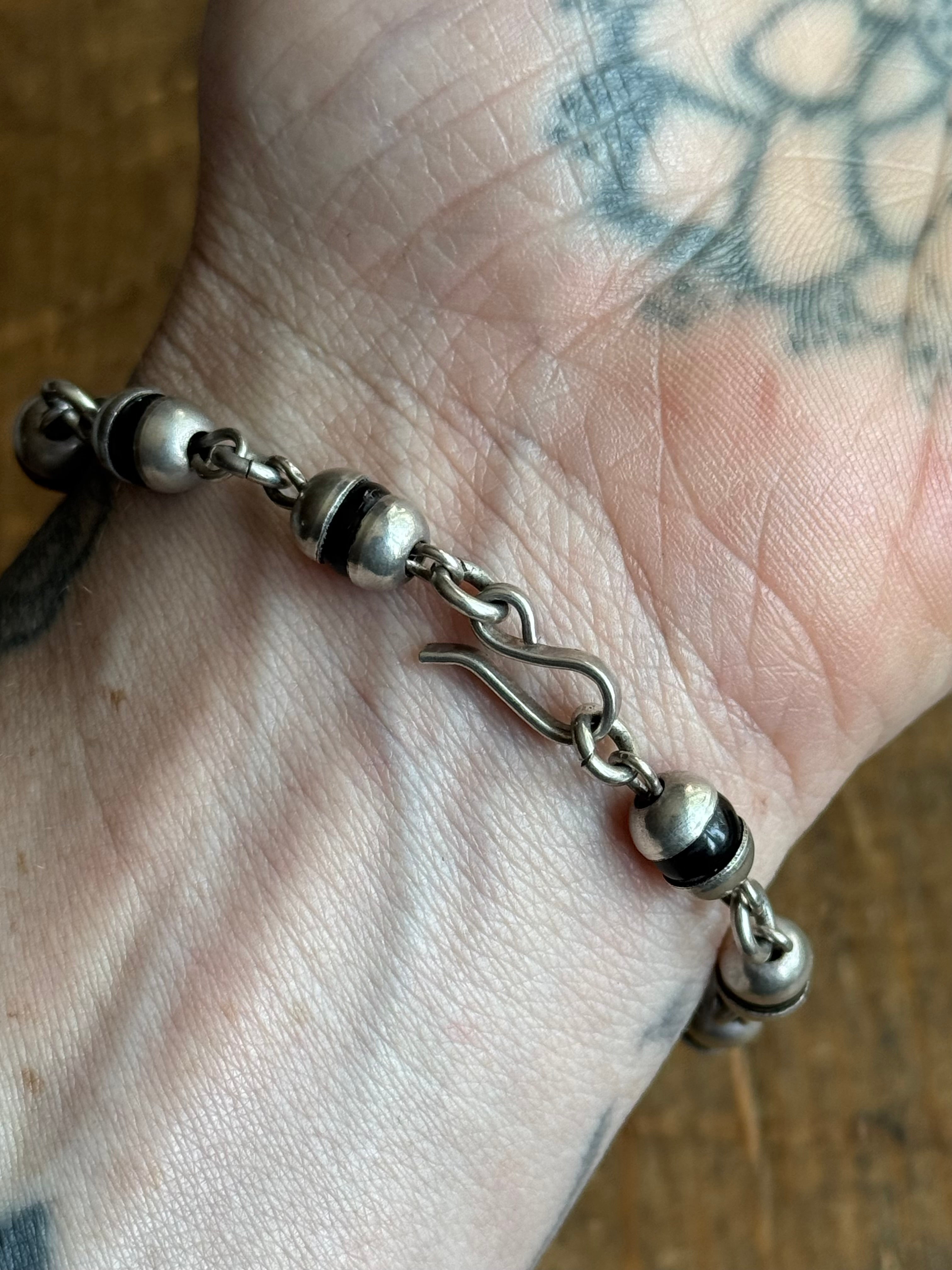 Vintage Sterling Silver 7.5” Black Bead Dome Link Bracelet
