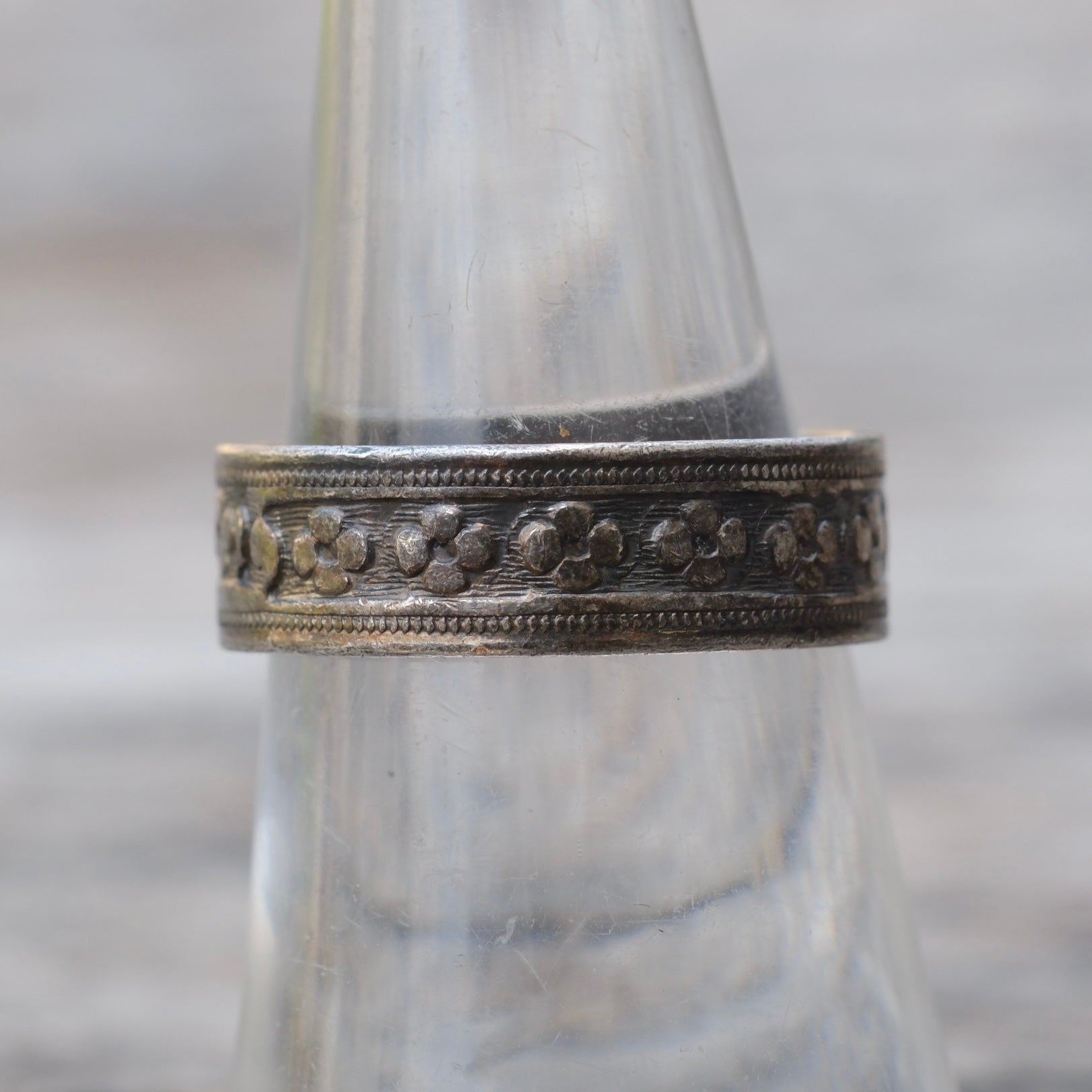 Vintage Sterling Floral Band Ring 6.75