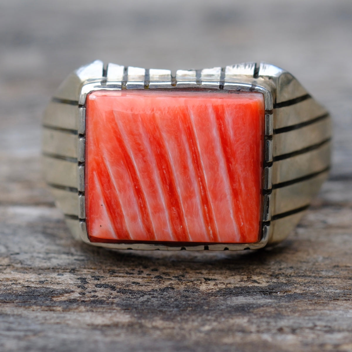 Vintage Sterling Spiny Oyster Ribbed Band Ring 12.75