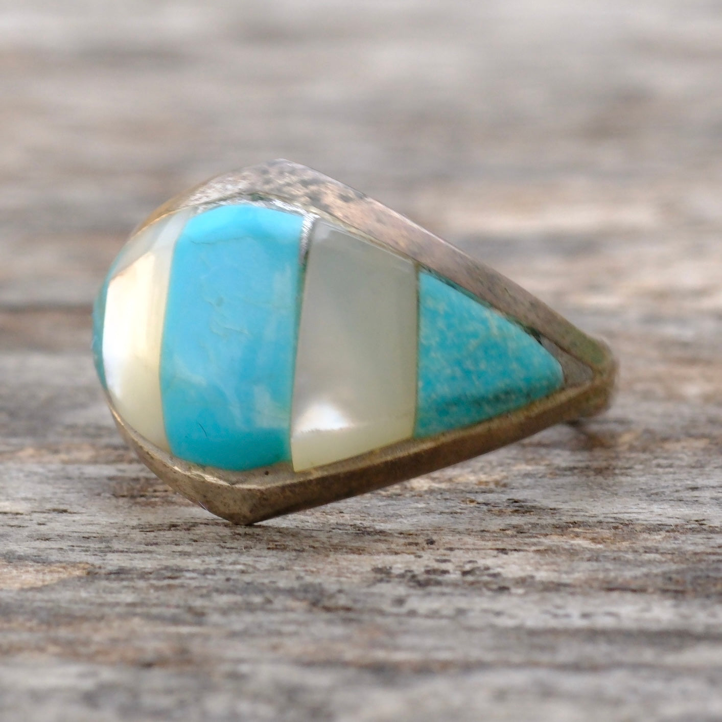 Vintage Sterling Turquoise and Mother Of Pearl Inlay Ring 7.25