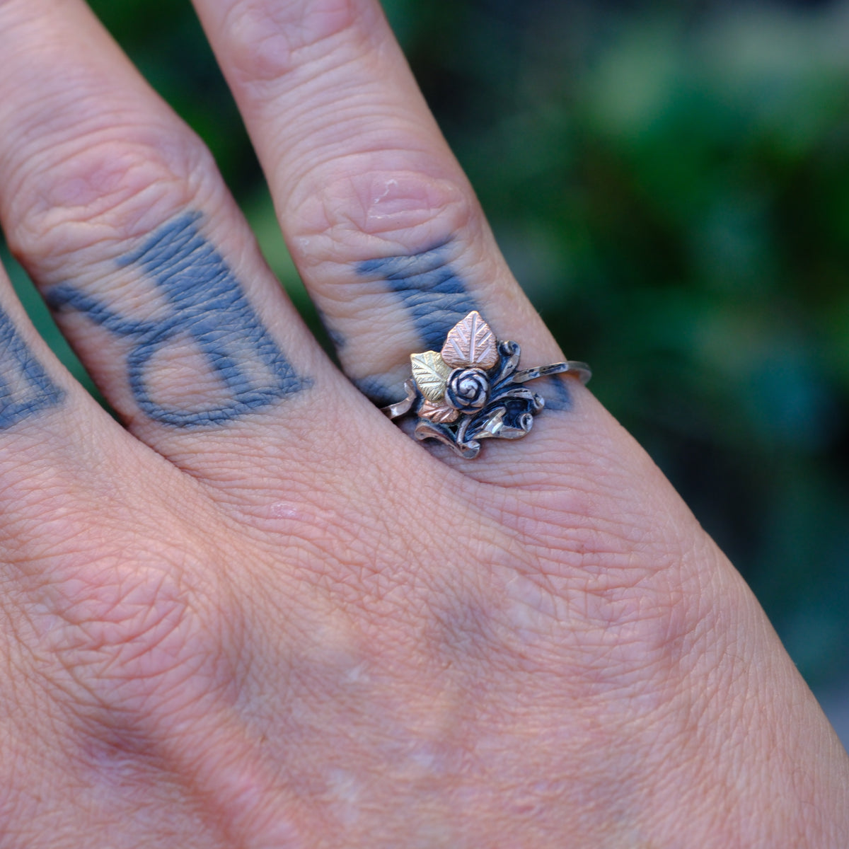 Vintage Sterling and Gold Leaf Ring 7.25