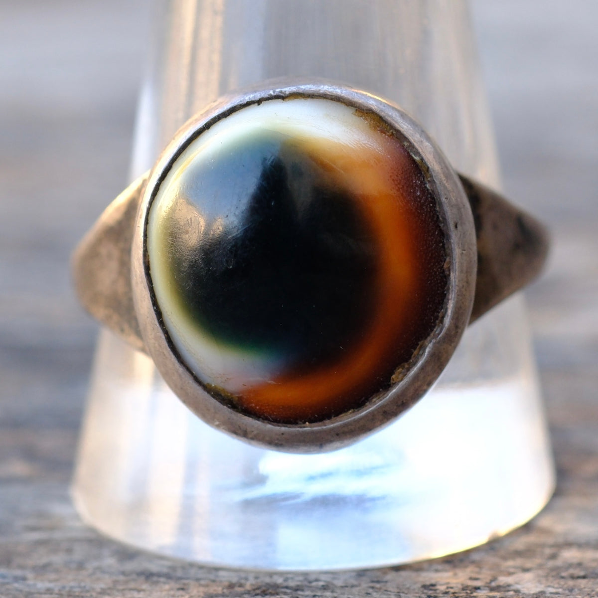 Vintage Sterling Shell Ring 12