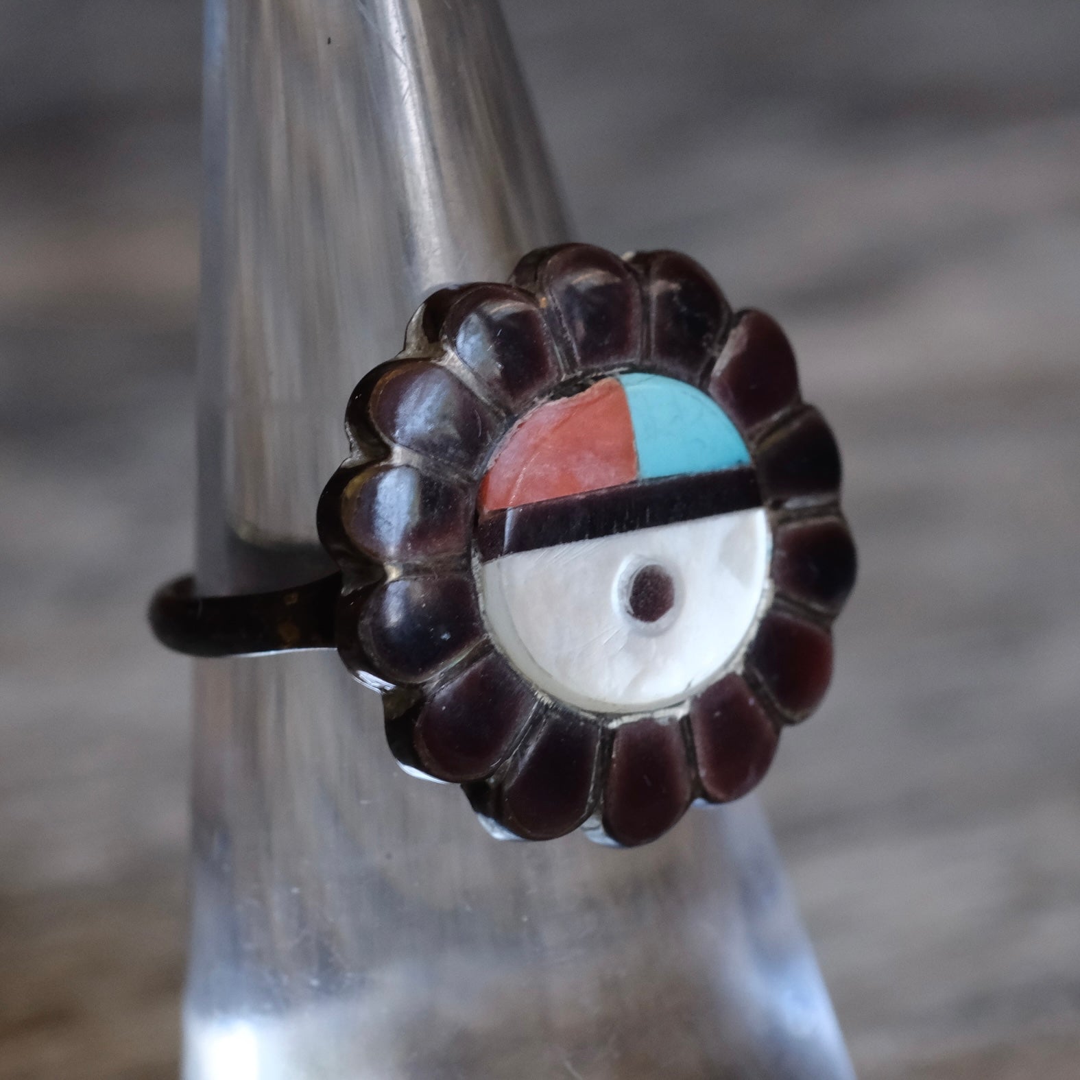 Vintage Sterling Zuni Surface Inlay Ring 5.25