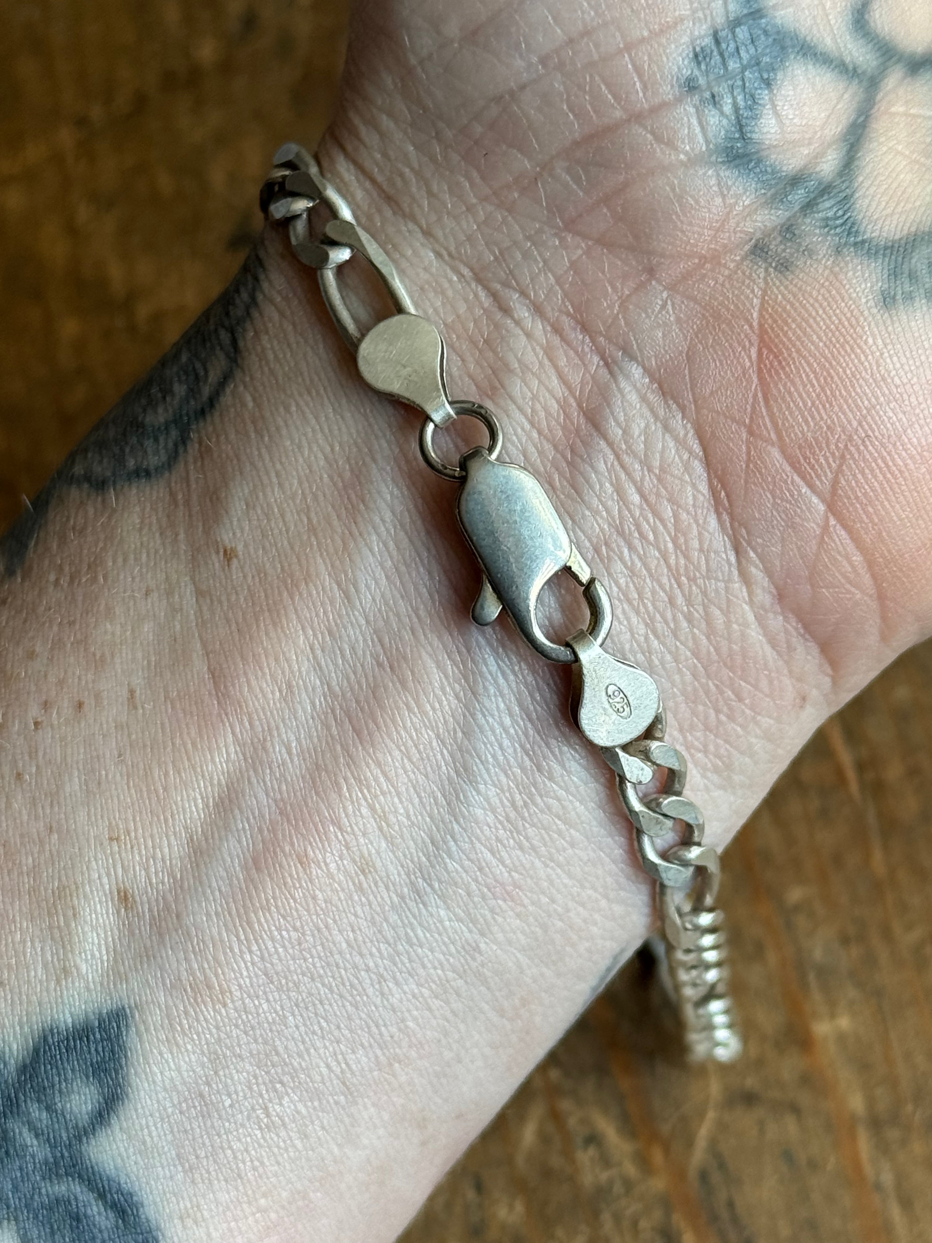 Vintage Sterling Silver 9” Figaro Chain Bracelet
