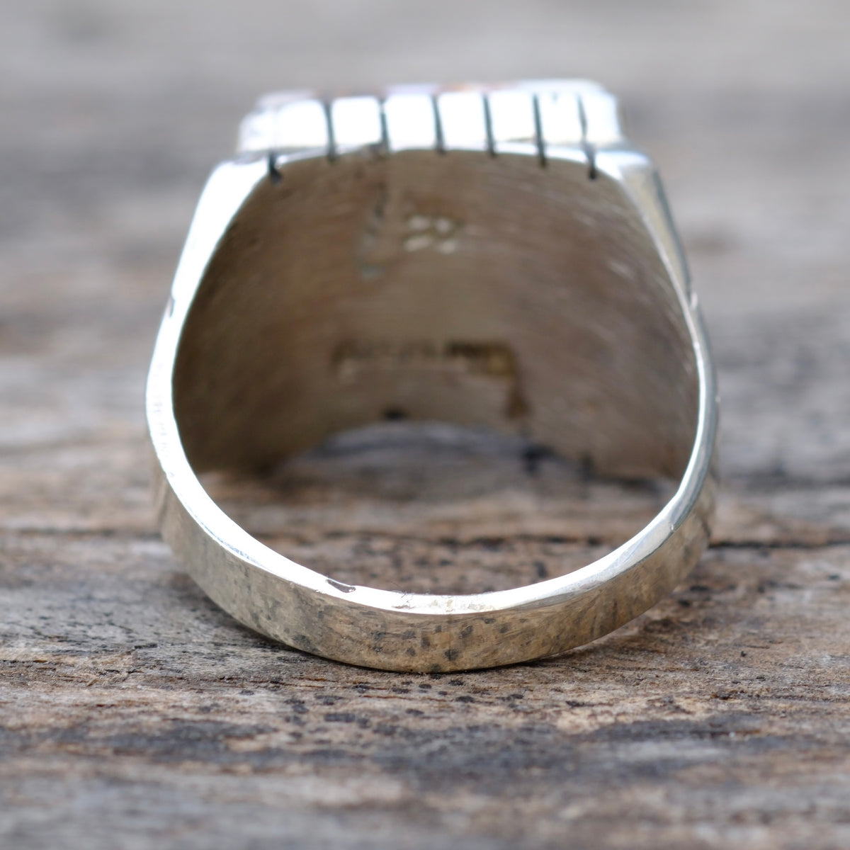 Vintage Sterling White Buffalo Ribbed Band Ring 8.75