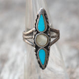 Vintage Sterling Turquoise and Mother Of Pearl Ring 5