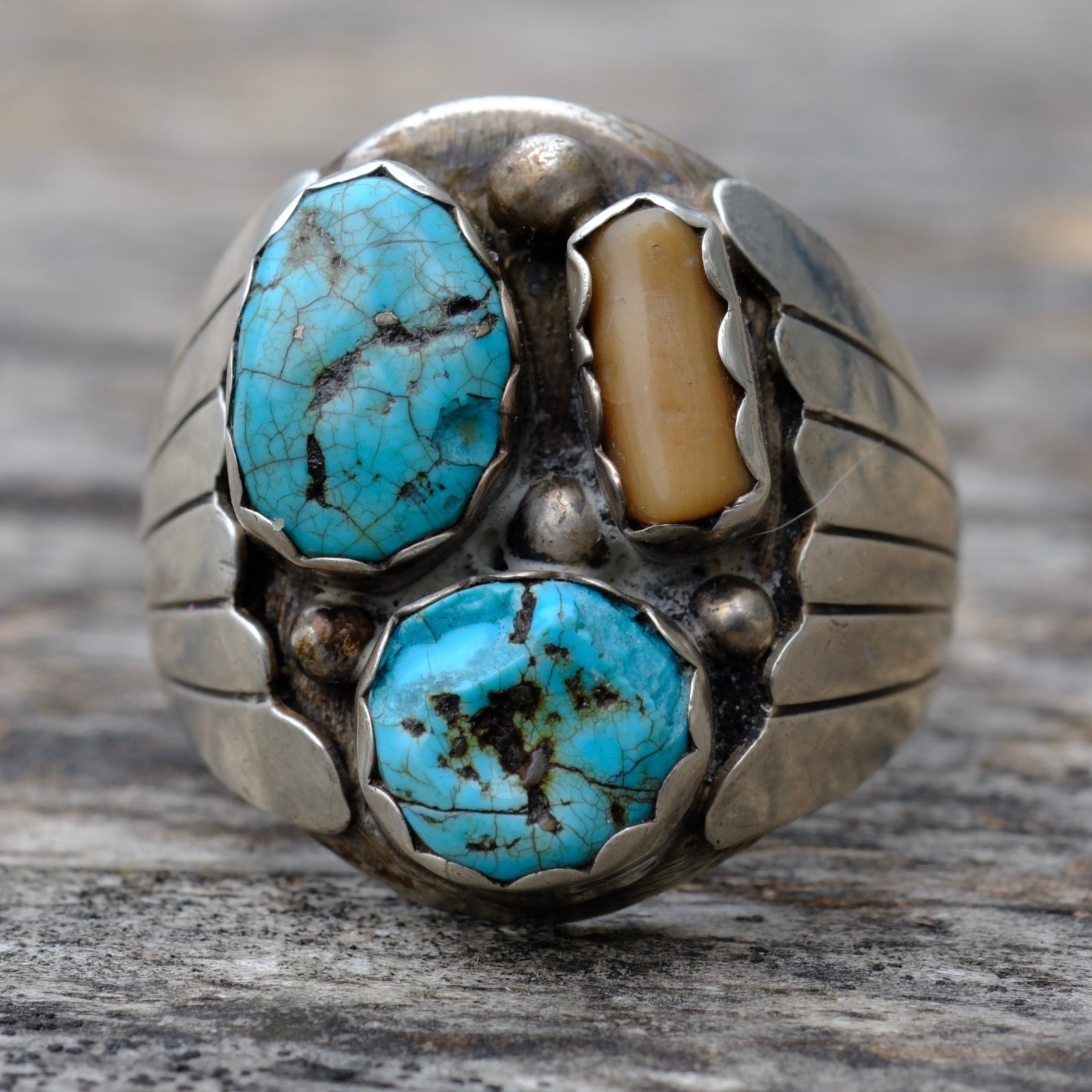 Vintage Sterling Turquoise and Coral Ribbed Band Ring 10.75