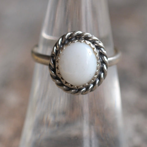 Vintage Sterling Mother Of Pearl Ring 6