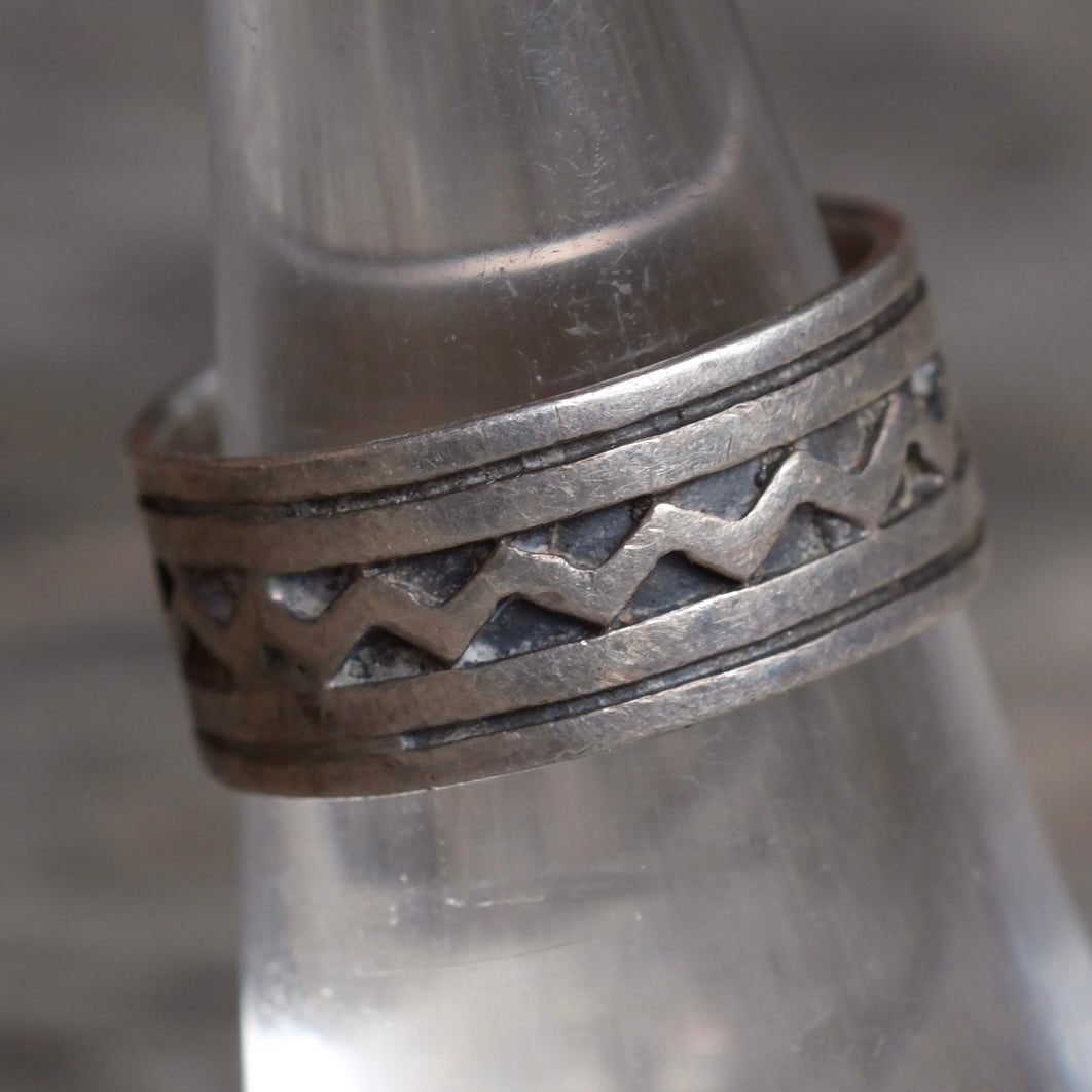 Vintage Sterling Silver Band Ring 7