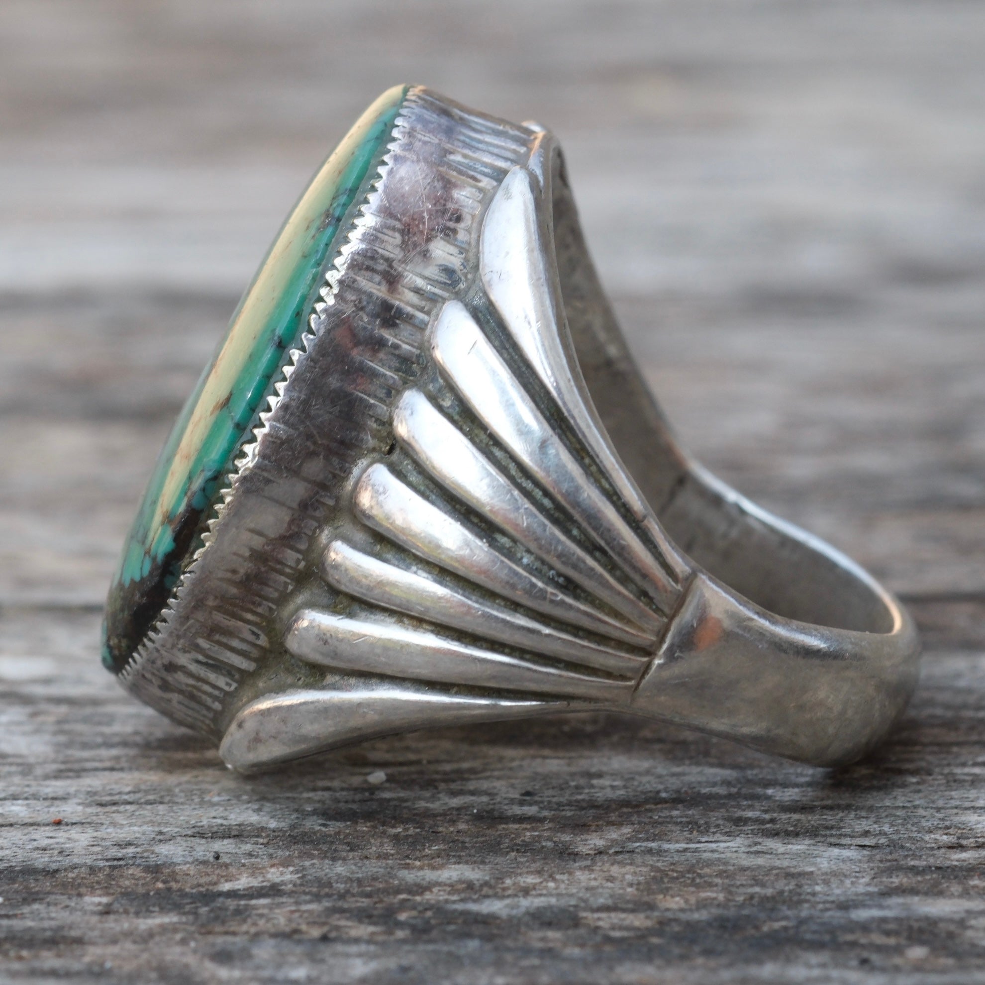 Vintage Sterling Turquoise Ribbed Band Ring 10