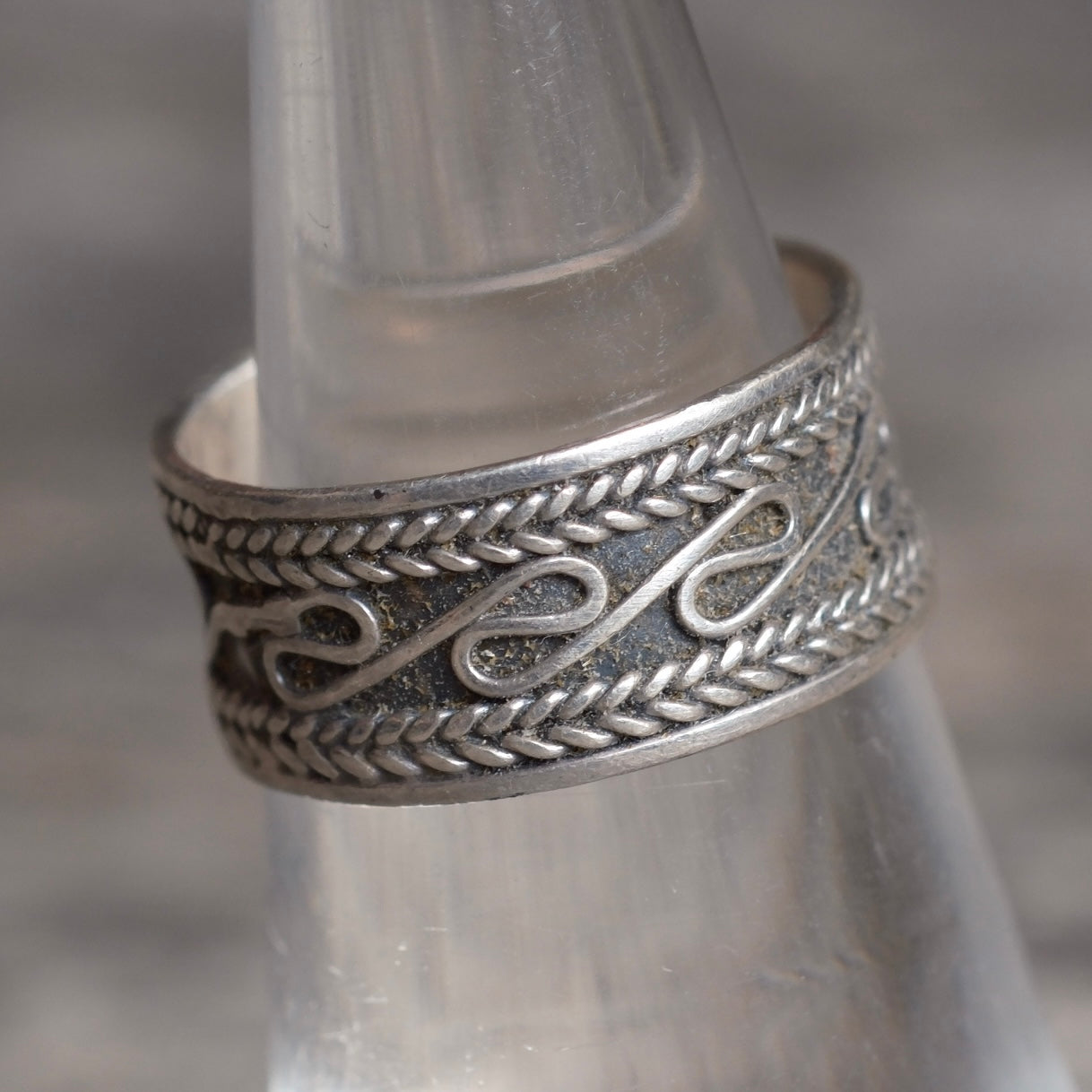 Vintage Sterling Silver Band Ring 5.75
