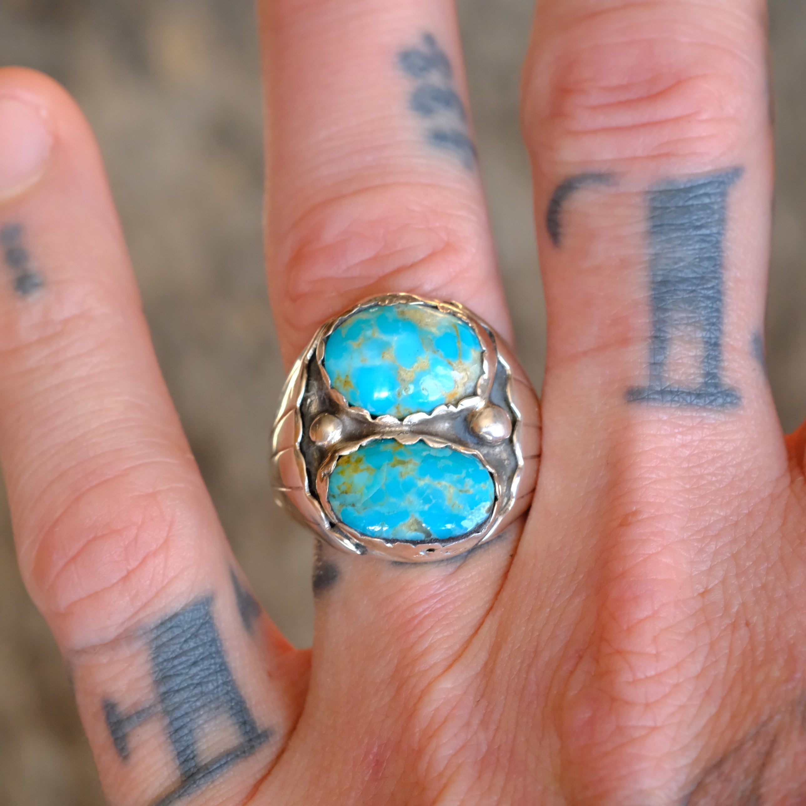 Vintage Sterling 2- Stone Turquoise Ribbed Band Ring 9