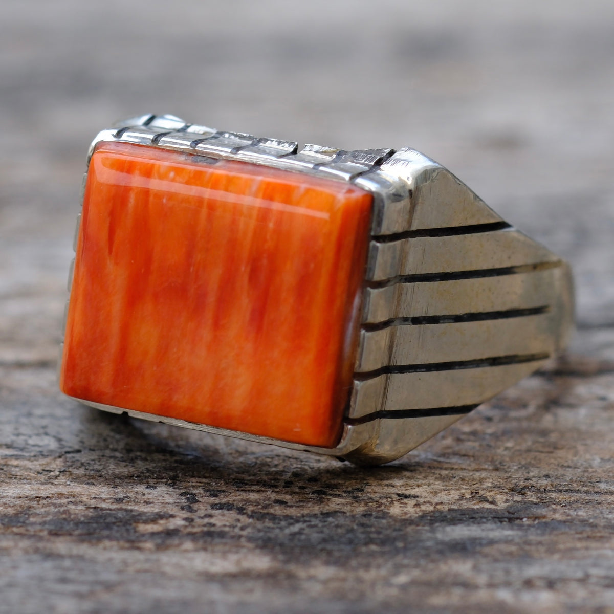 Vintage Sterling Spiny Oyster Ribbed Band Ring 11.75