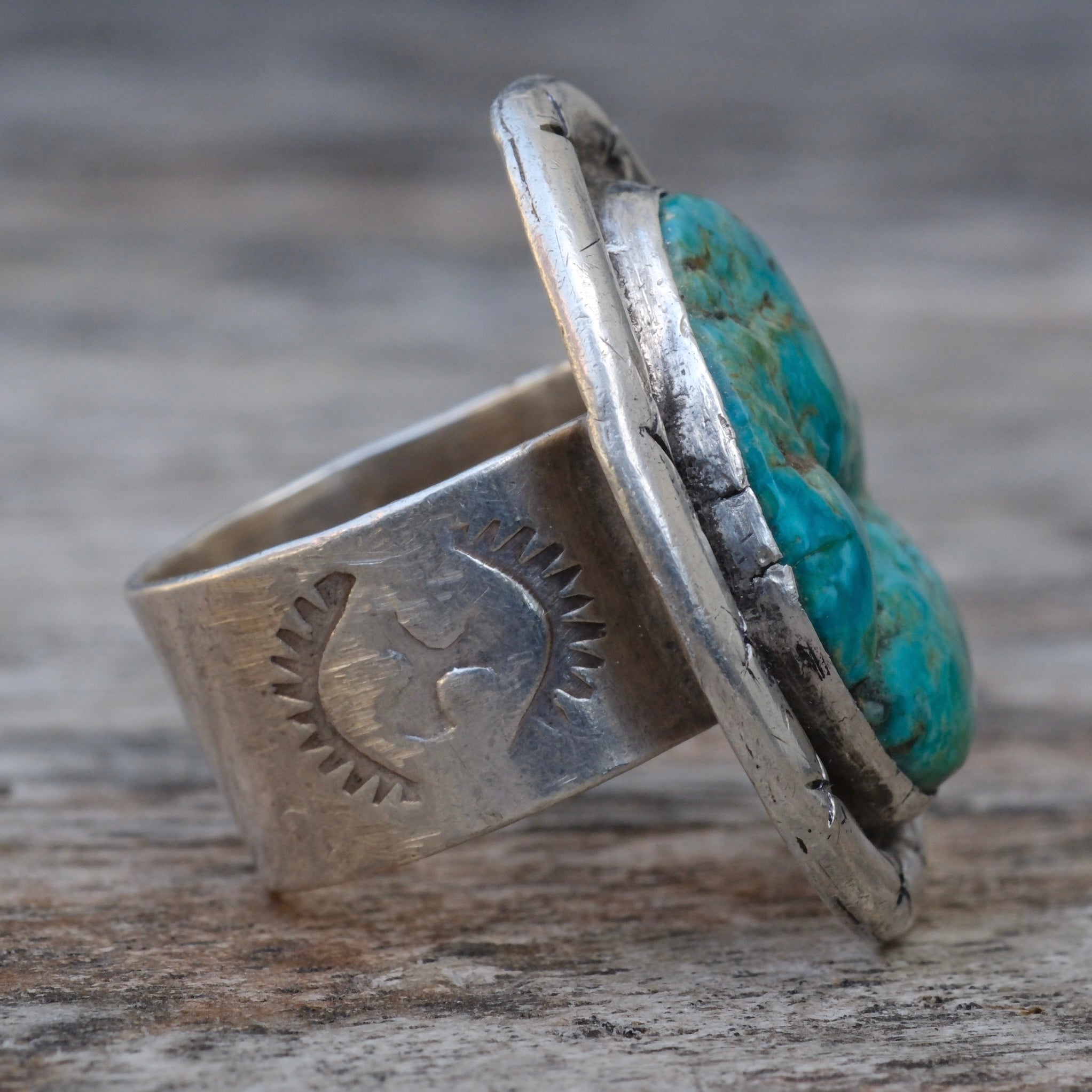 Vintage Sterling Turquoise Snake Stamped Band Ring 8