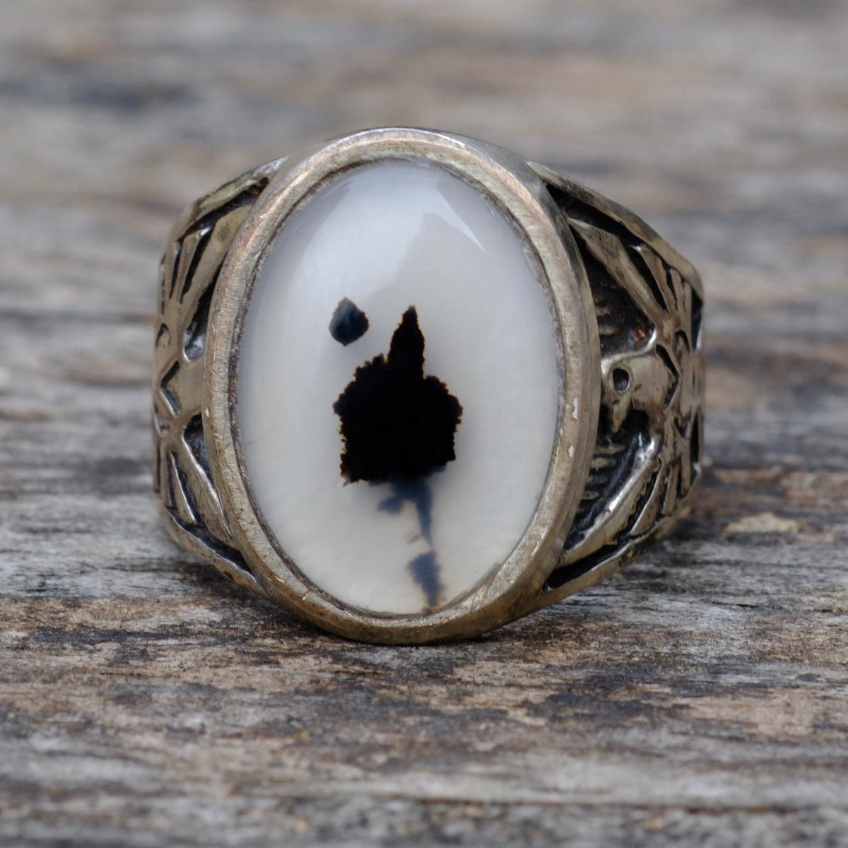 Vintage Sterling Agate Thunderbird Ring 9.25