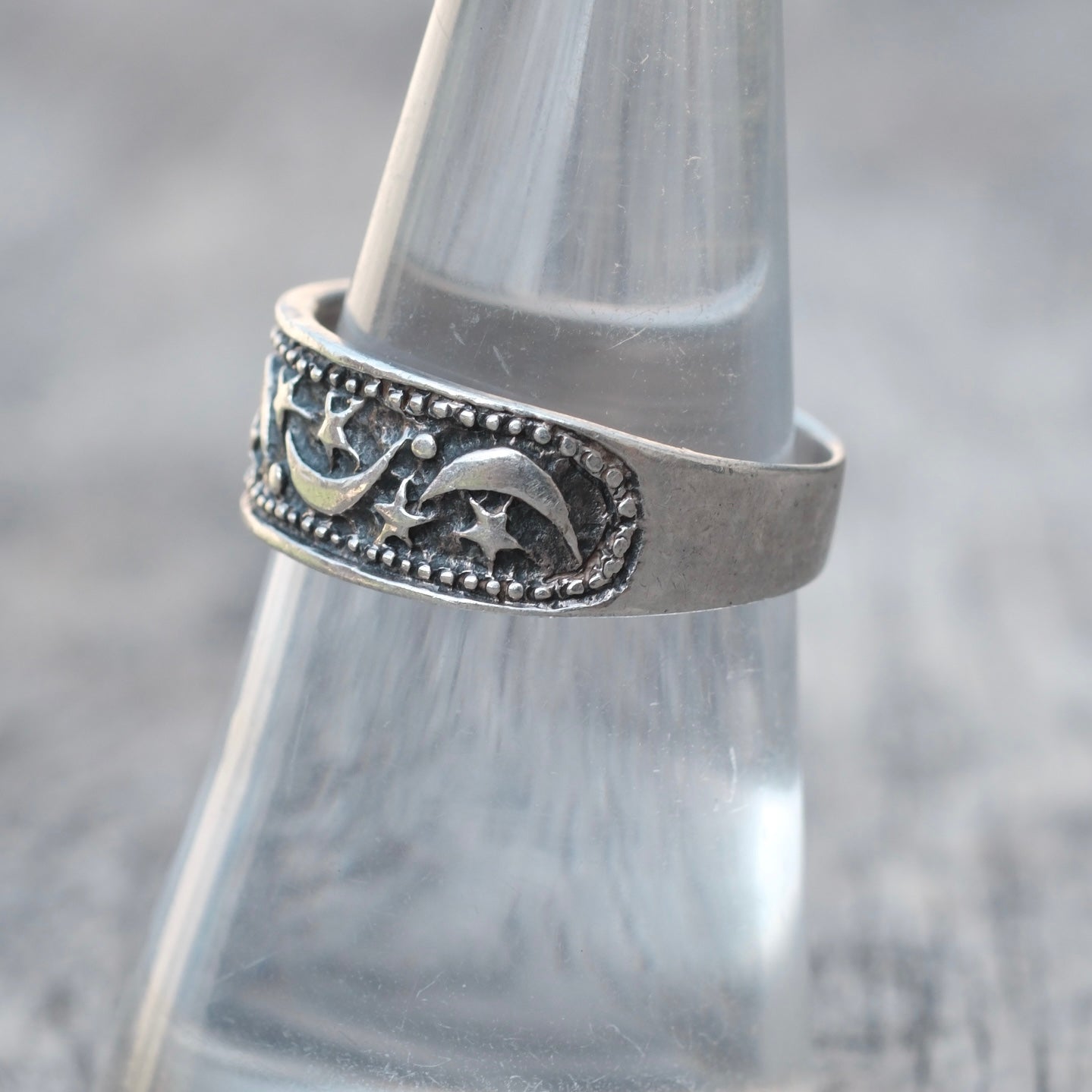 Vintage Sterling Silver Moon and Star Band Ring 7.25