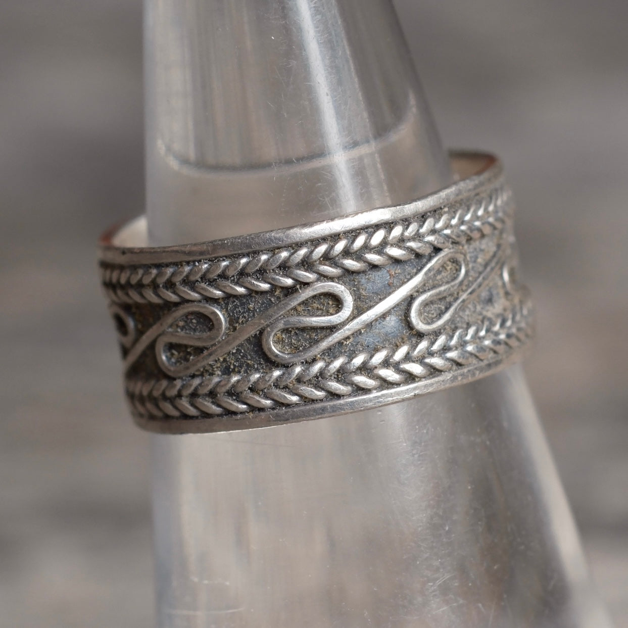 Vintage Sterling Silver Band Ring 5.75